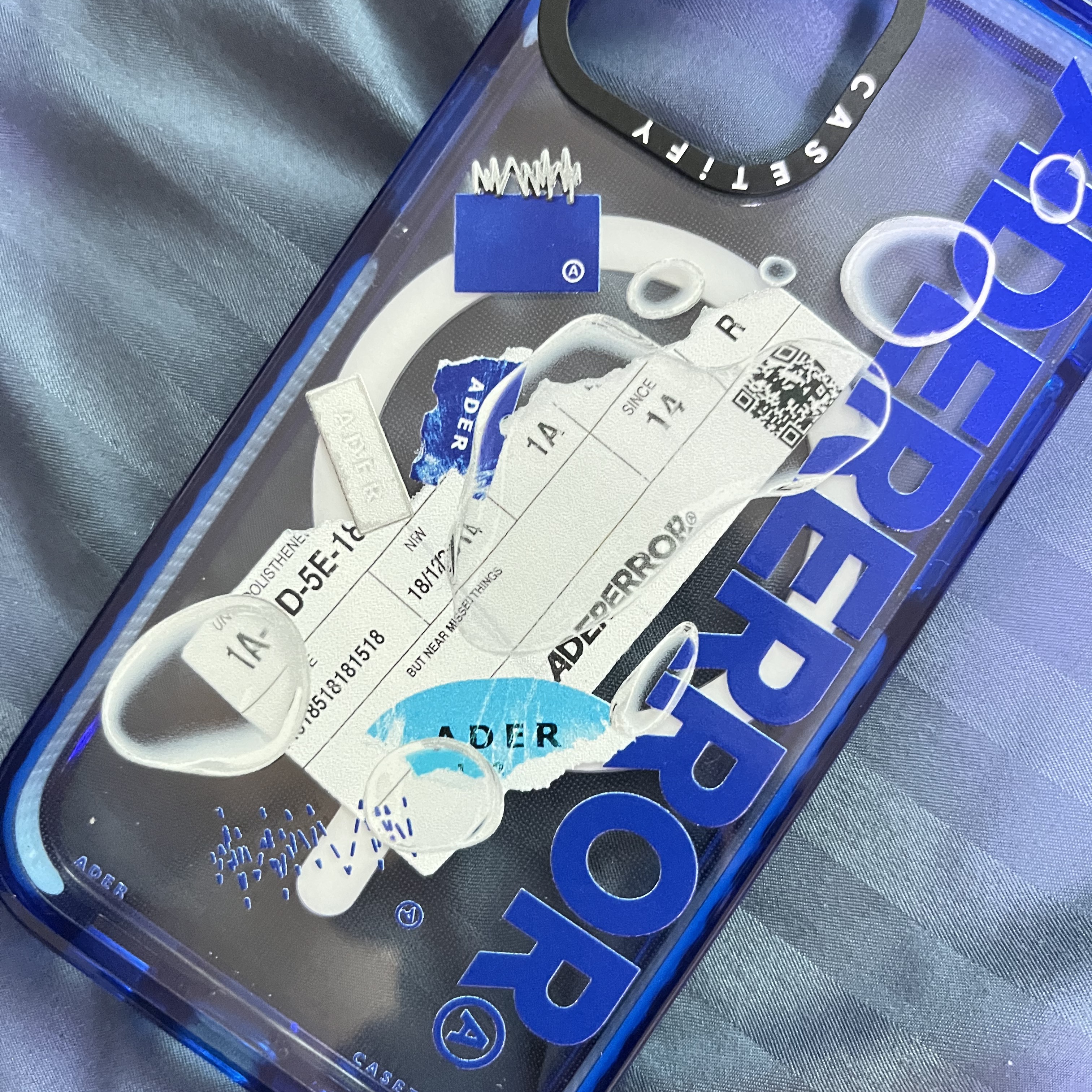 Casetify x Ader Error iPhone Sticker Magsafe Case Clear 착용 스타일