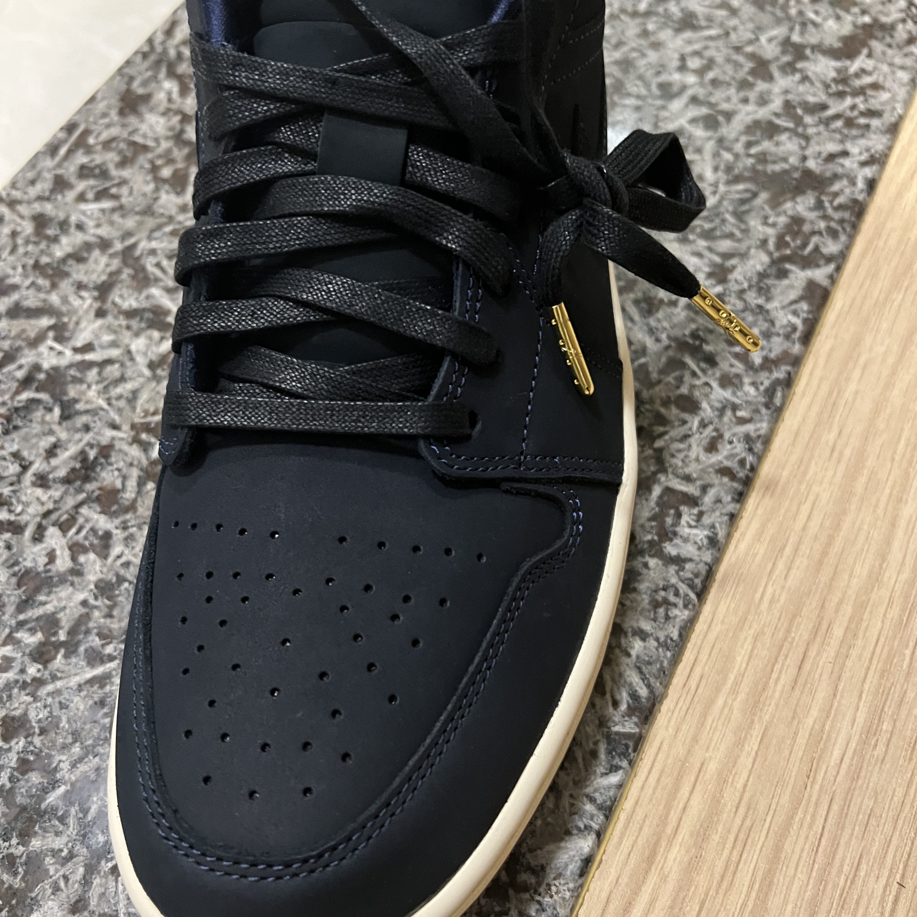 Jordan 1 x Eastside Golf Low Midnight Navy 착용 스타일 - 2