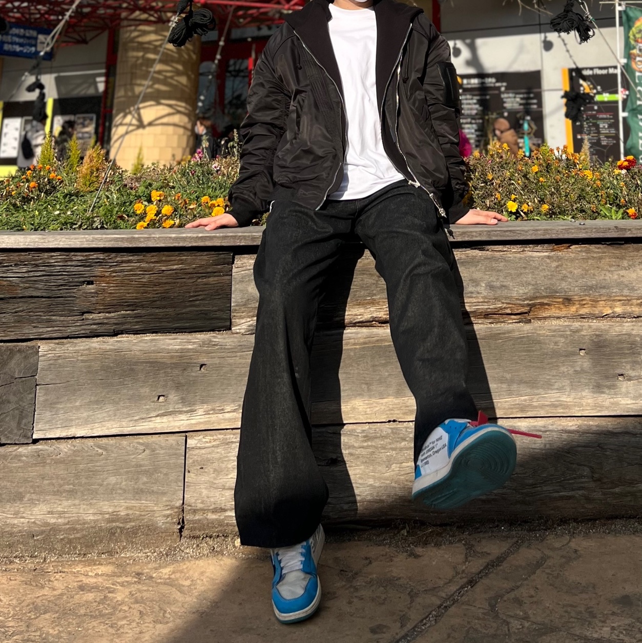 Jordan 1 x Off-White Retro High University Blue, Juun.J Detachable Hood MA-1 Jumper Black - 22FW 착용 스타일 - 1