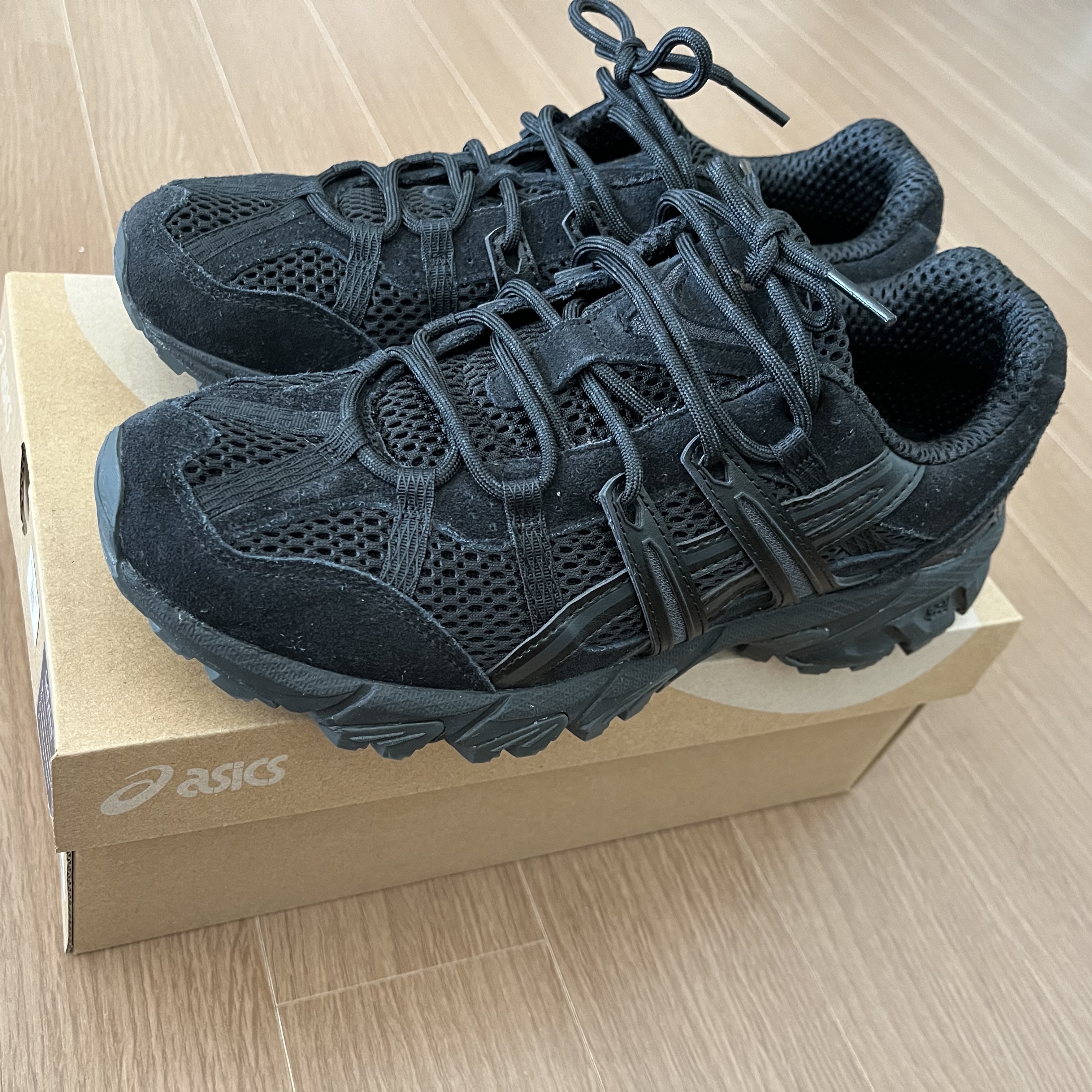 Asics Gel-Sonoma 15-50 Black 착용 스타일