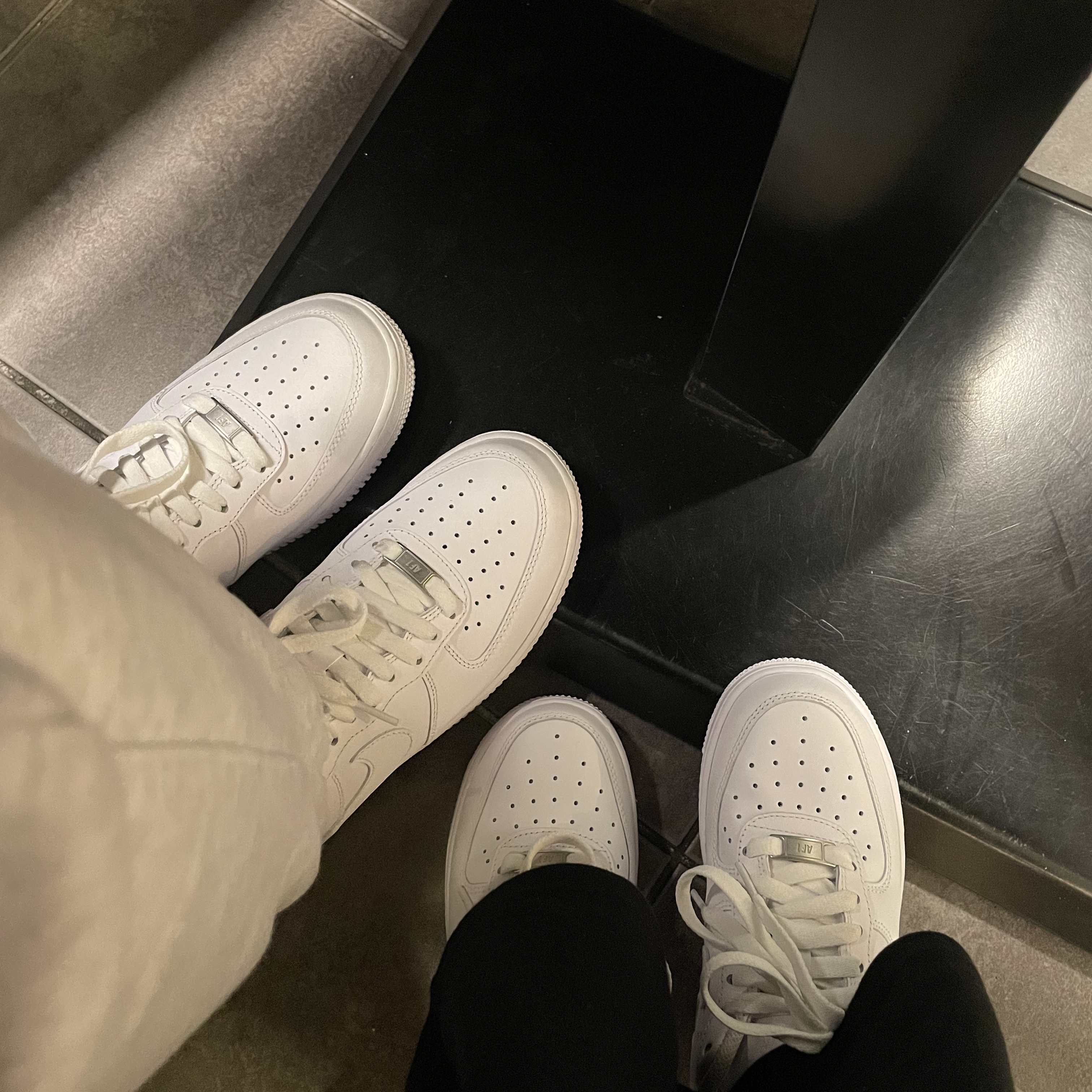 (W) Nike Air Force 1 '07 Low White 착용 스타일