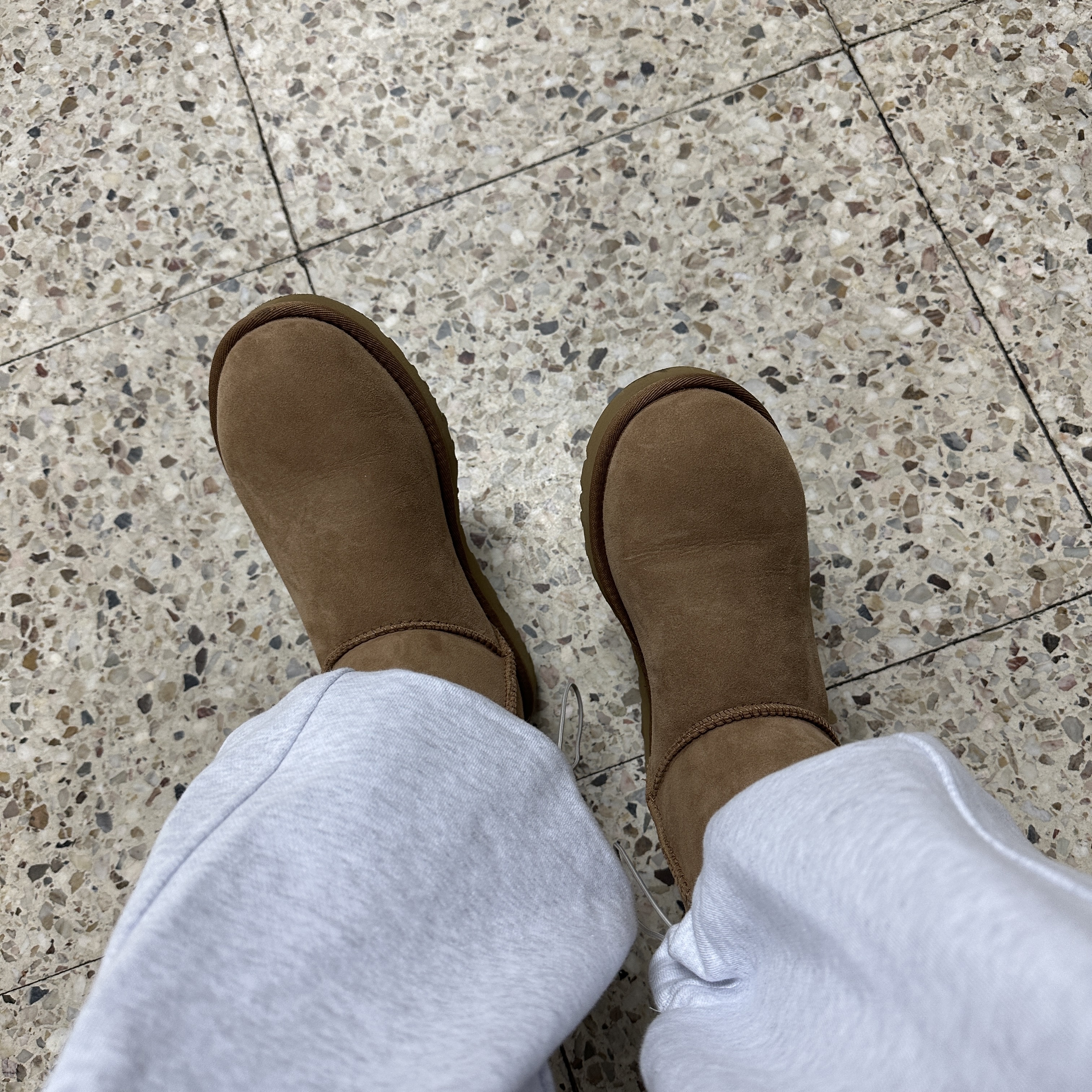 (W) UGG Classic Mini II Boots Chestnut 착용 스타일