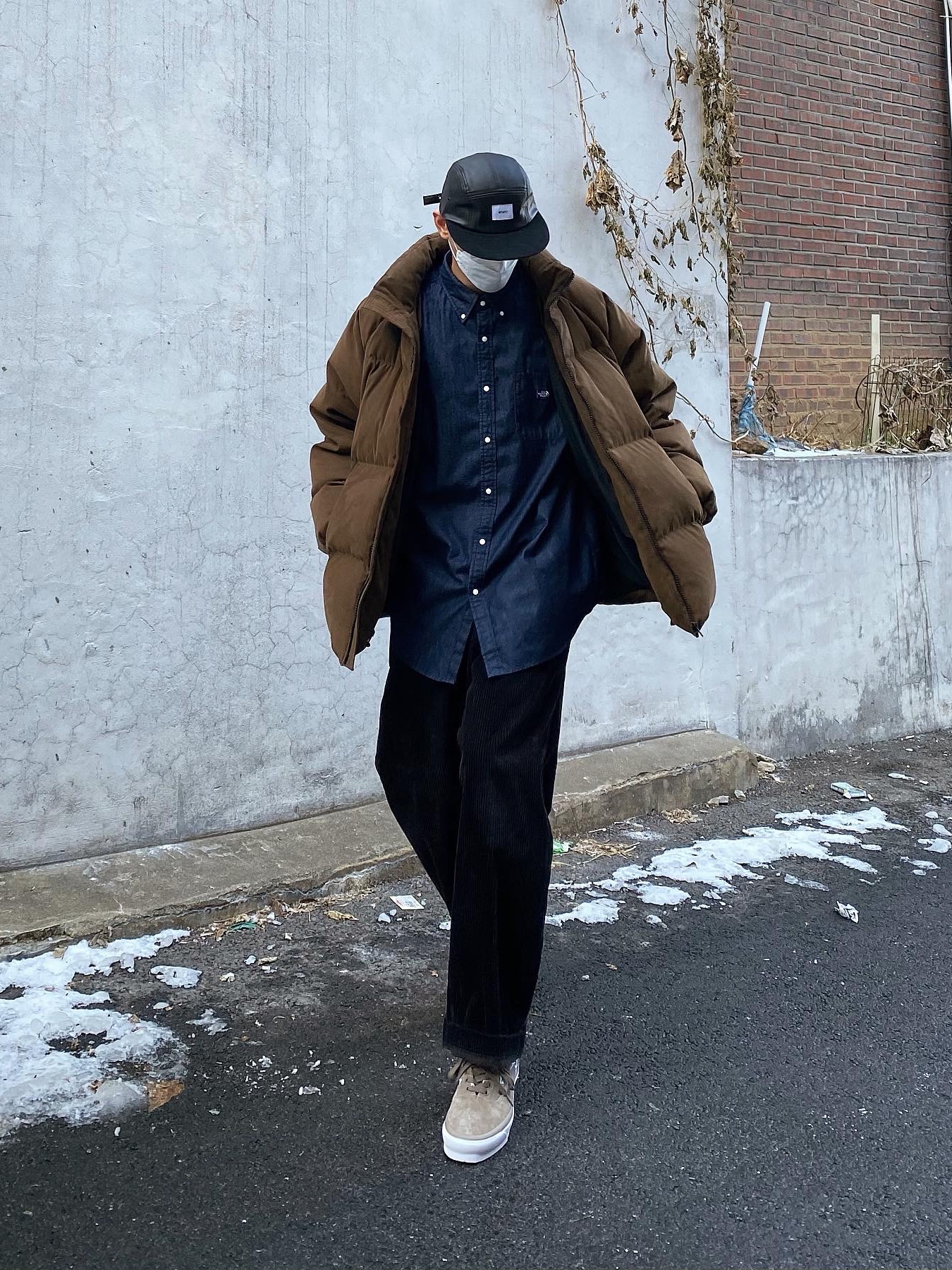 Vans Vault x WTAPS OG Era LX Bones Coyote 착용 스타일 - 1