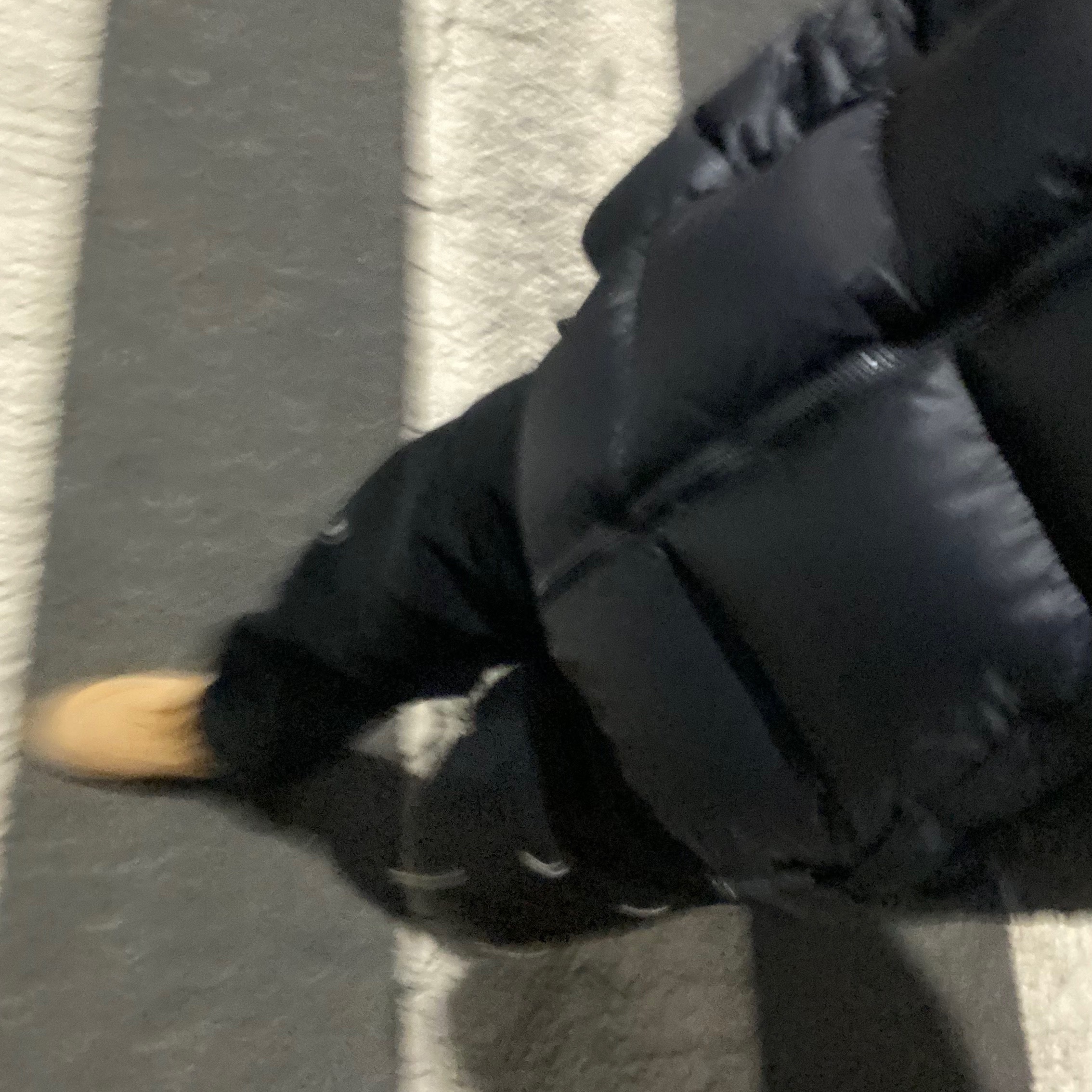 Nike Air Force 1 '07 WB Flax, The North Face 1996 Eco Nuptse Jacket Black 착용 스타일