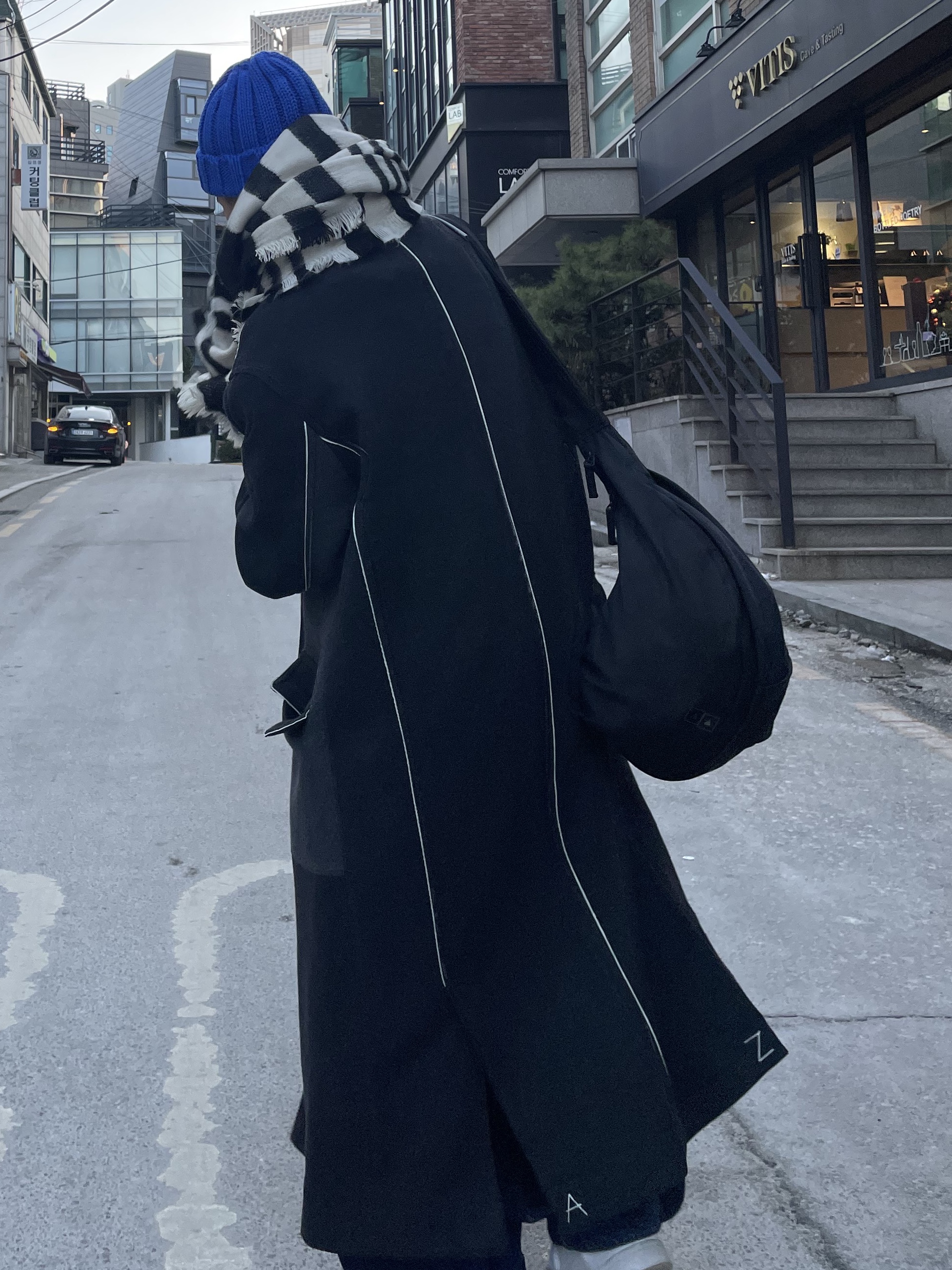 Zara x Ader Error Striped Poplin Shirt Stripe, Zara x Ader Error Wide Leg Jeans Blue 착용 스타일 - 2