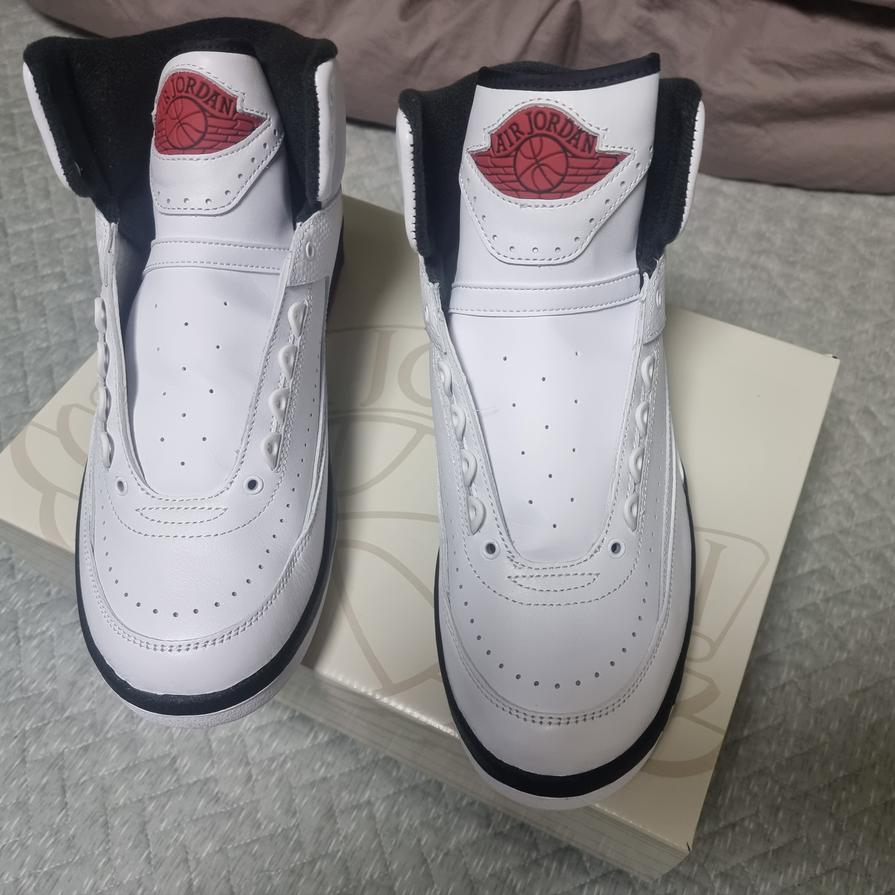 Jordan 2 Retro OG Chicago 착용 스타일 - 2