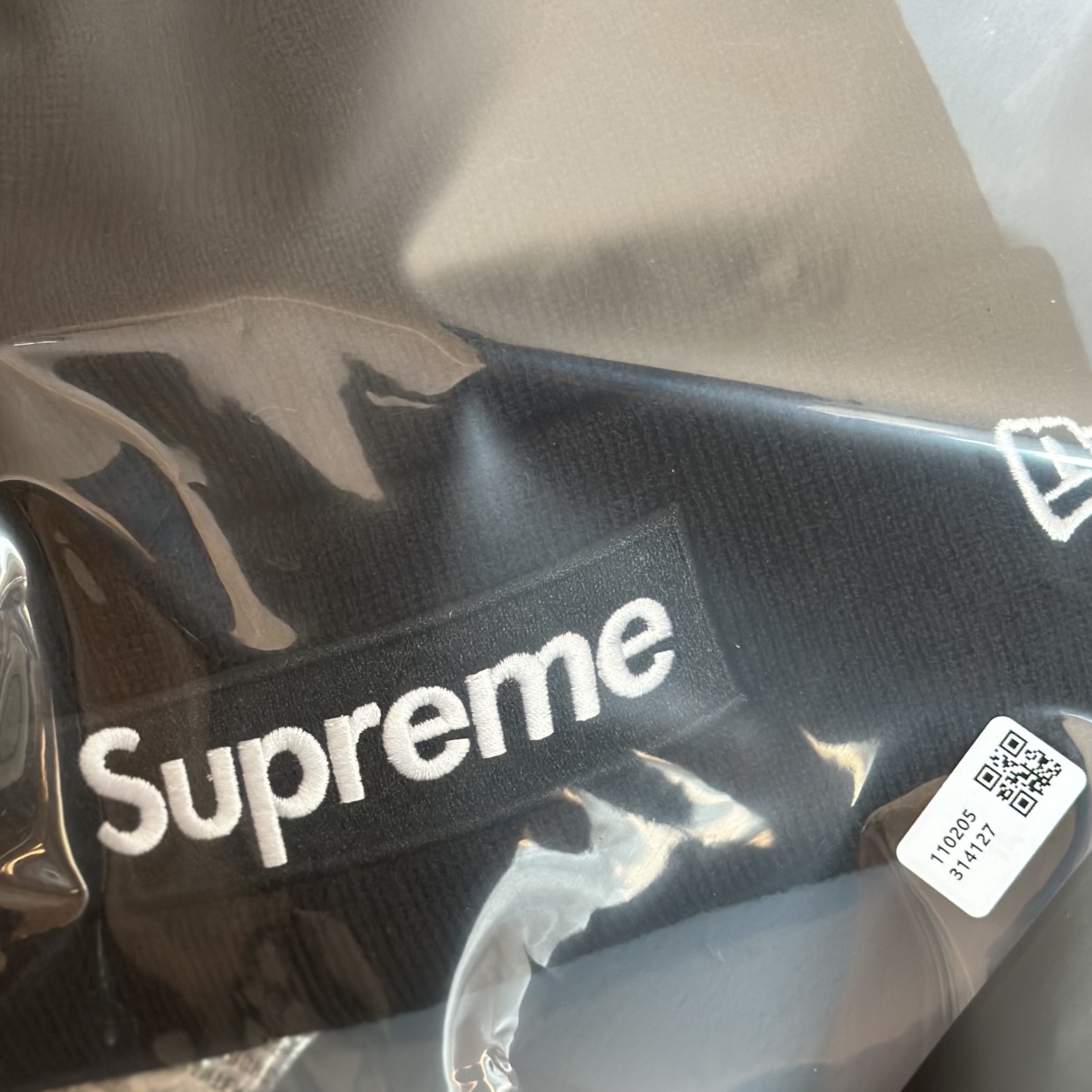 Supreme New Era Box Logo Beanie Black - 21FW 착용 스타일