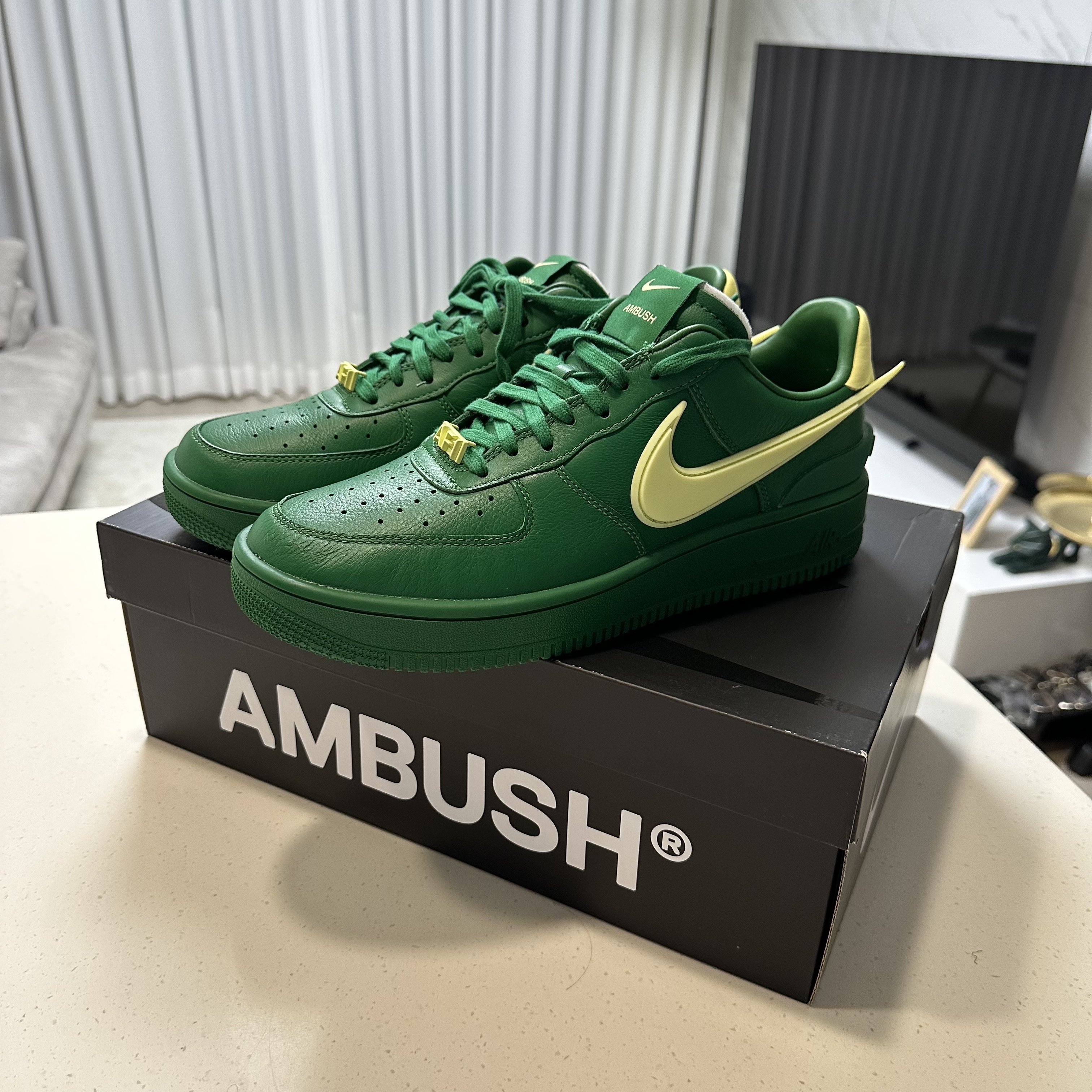 Nike x Ambush Air Force 1 Low SP Pine Green and Citron 착용 스타일