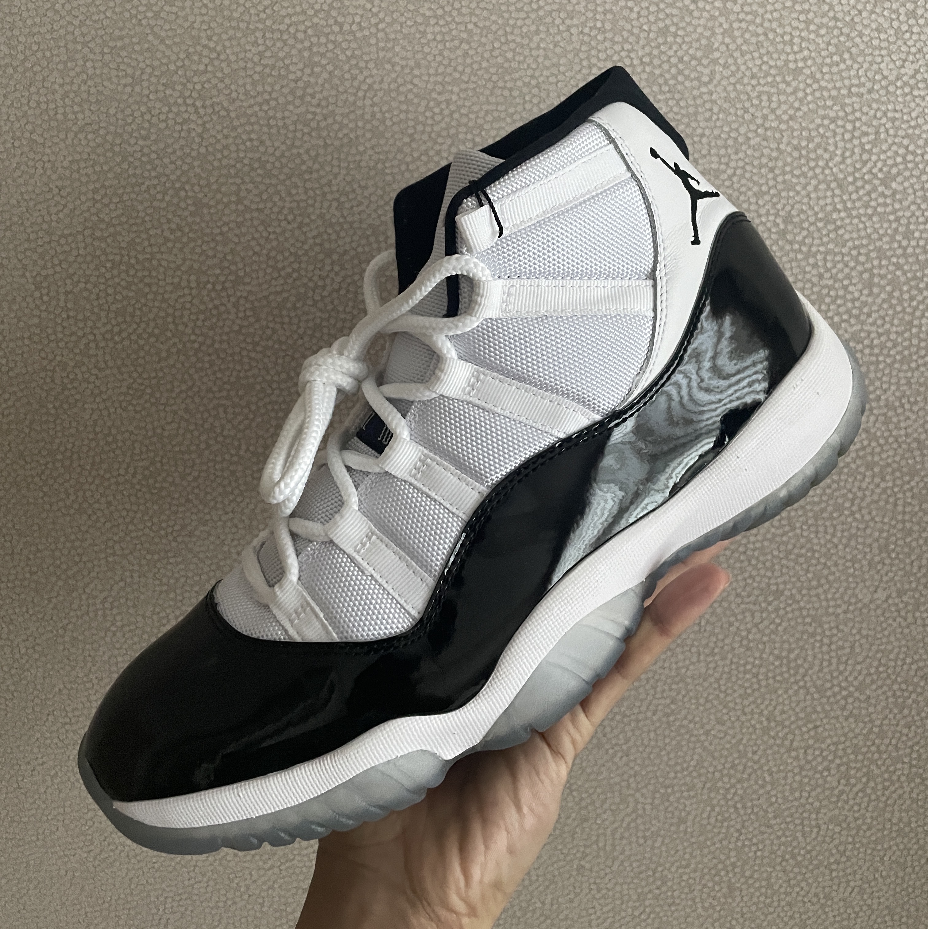 Jordan 11 Retro Concord 2018 착용 스타일