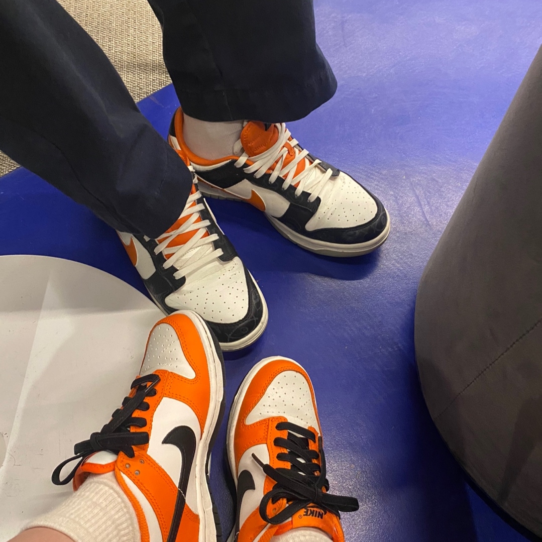 Nike Dunk Low Retro PRM Halloween, (GS) Nike Dunk Low Safety Orange 착용 스타일