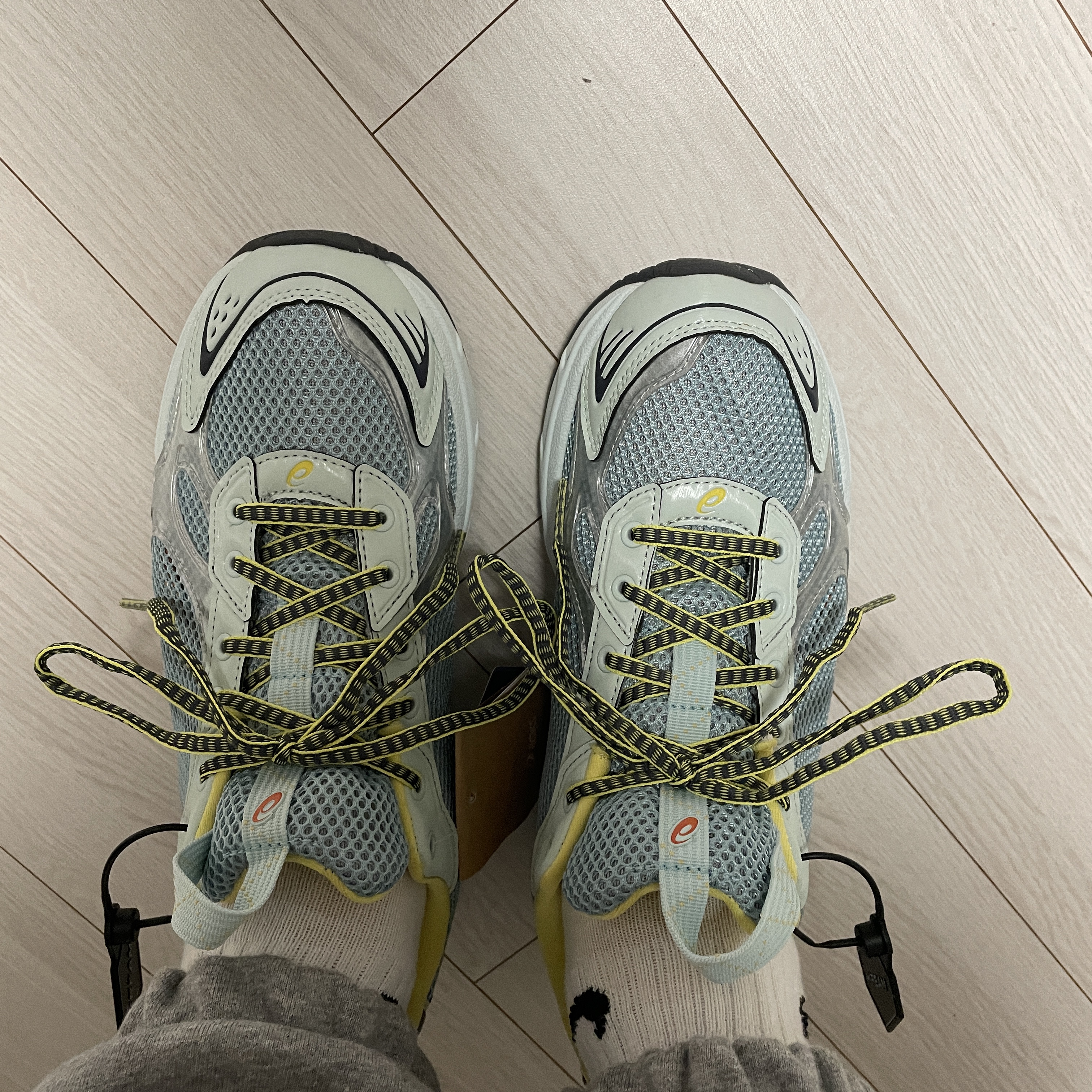 Asics UB4-S Gel-1130 Smoke Blue 착용 스타일 - 2