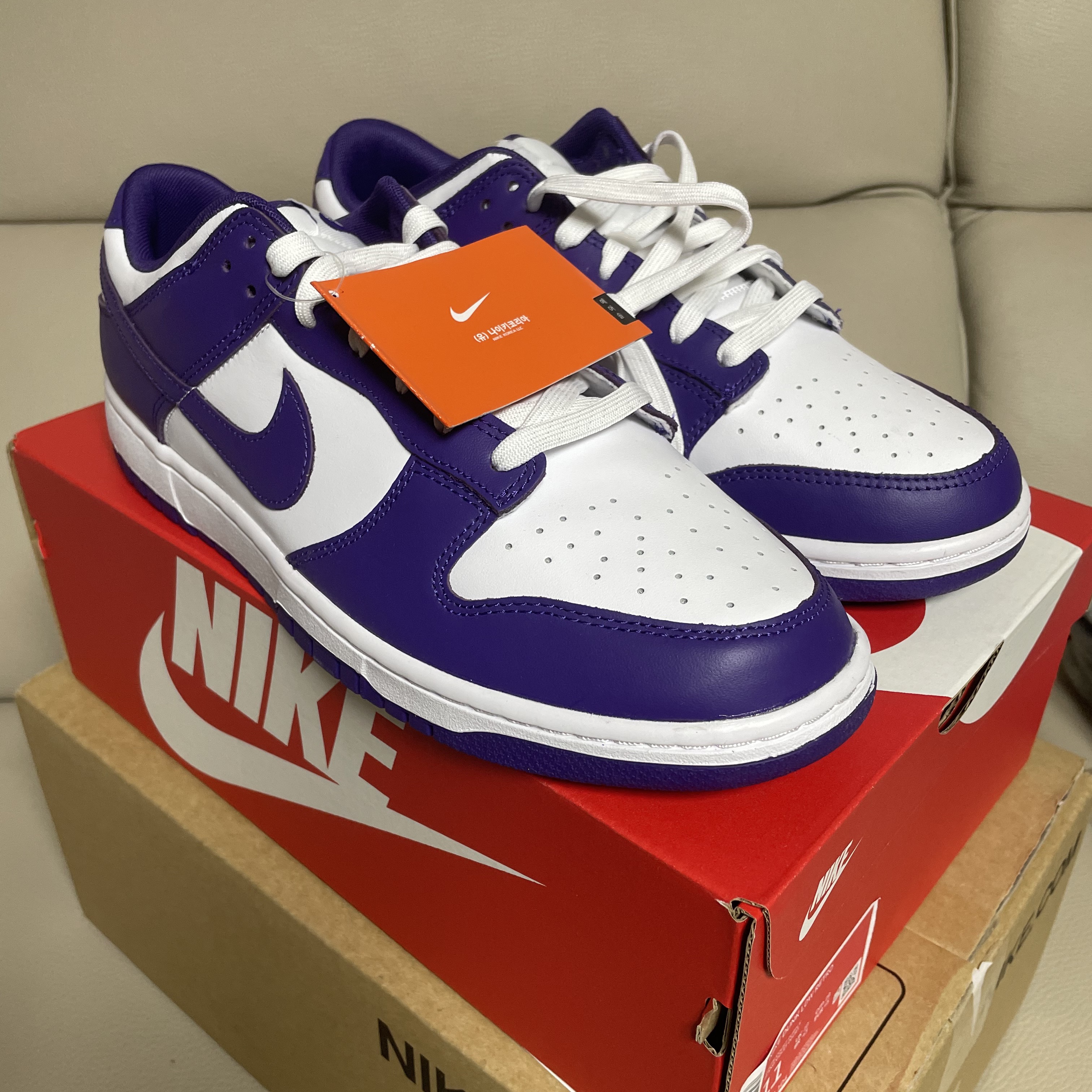 Nike Dunk Low Retro Championship Court Purple 착용 스타일