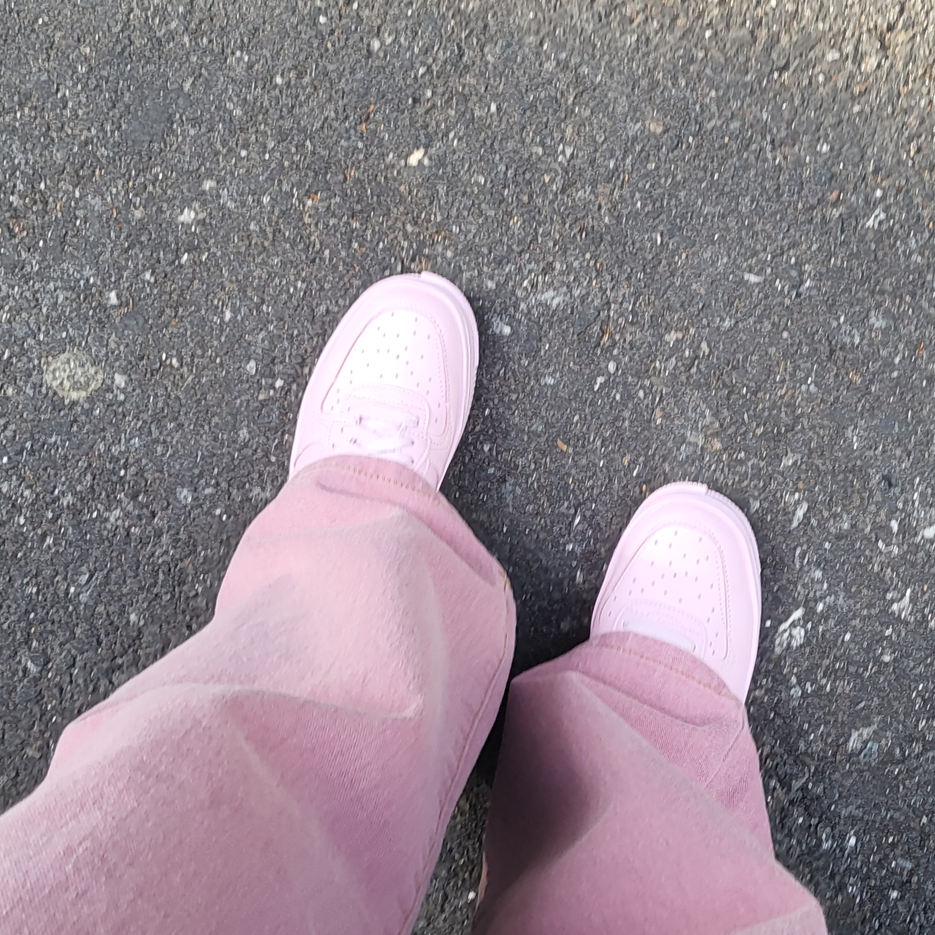 (W) Nike Air Force 1 Fontanka Pink Foam 착용 스타일