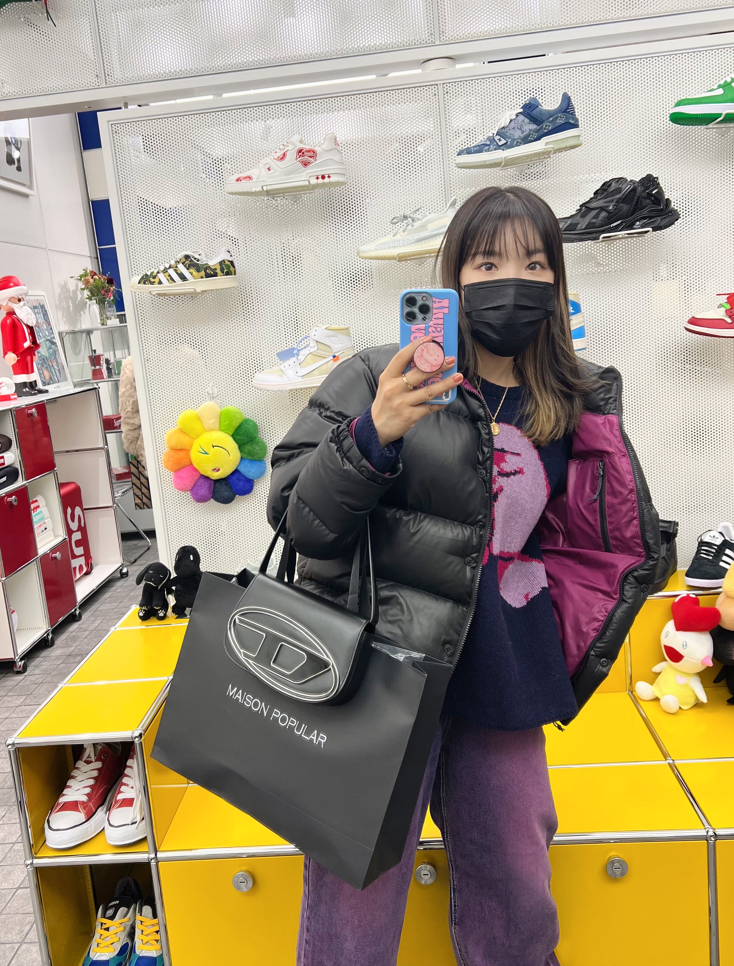 (W) Jordan 1 Retro High OG Atmosphere, Diesel 1DR Shoulder Bag in Nappa Leather Black 착용 스타일 - 2