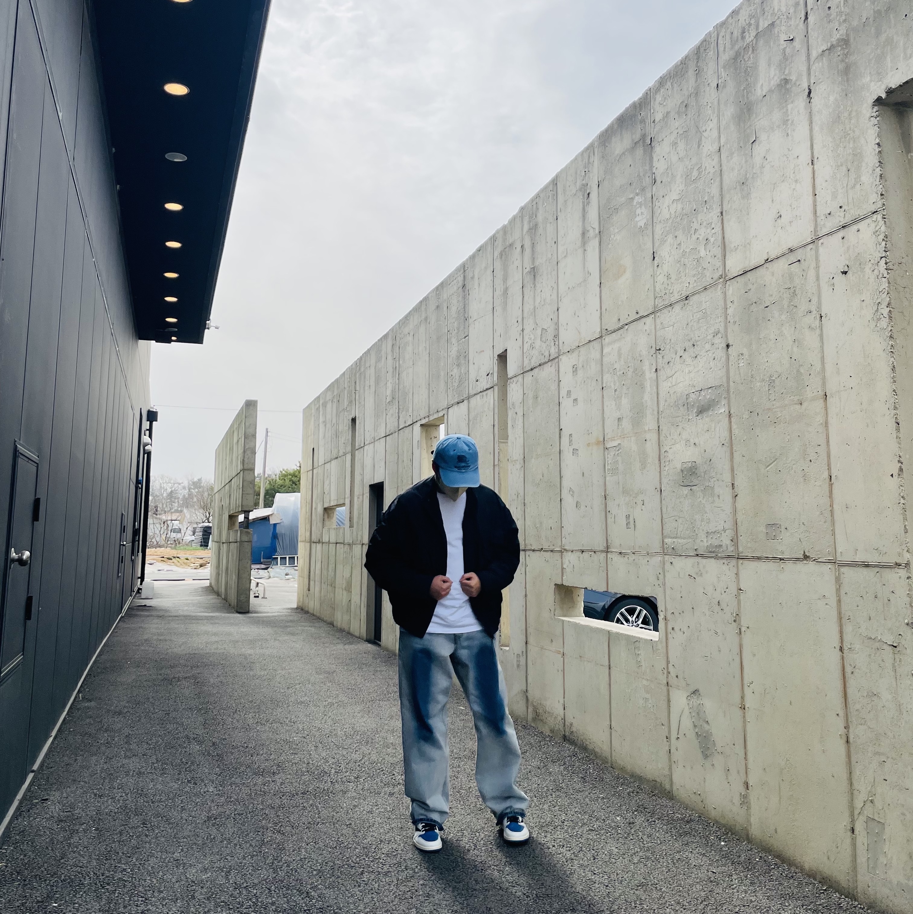 Supreme x Burberry Denim 6-Panel Washed Blue - 22SS, Jordan 1 x Travis Scott x Fragment Retro High OG SP Military Blue 착용 스타일 - 2