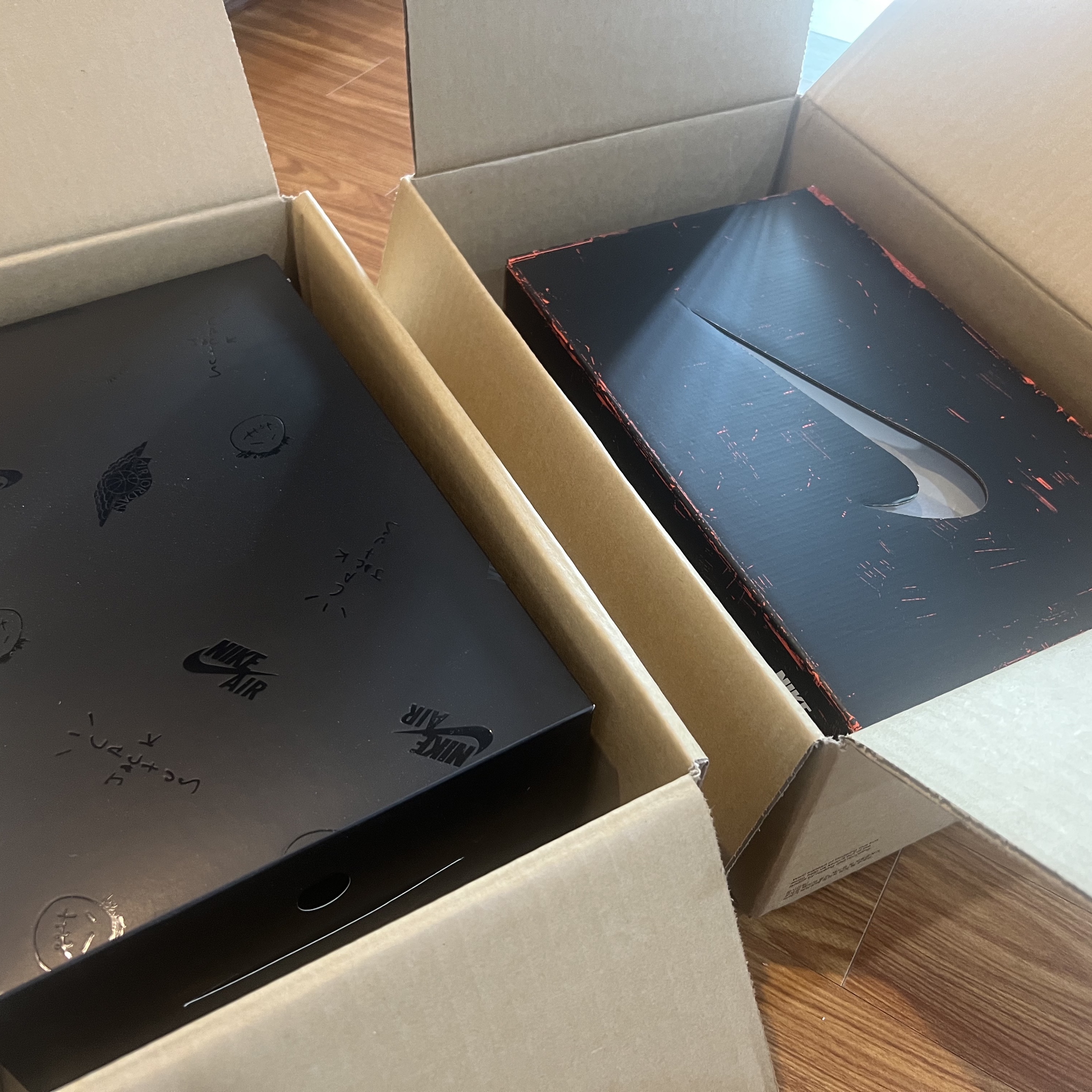 Jordan 1 x Travis Scott Retro Low OG SP Black Phantom, Nike Air Max 1 '86 Original Big Bubble 착용 스타일 - 1