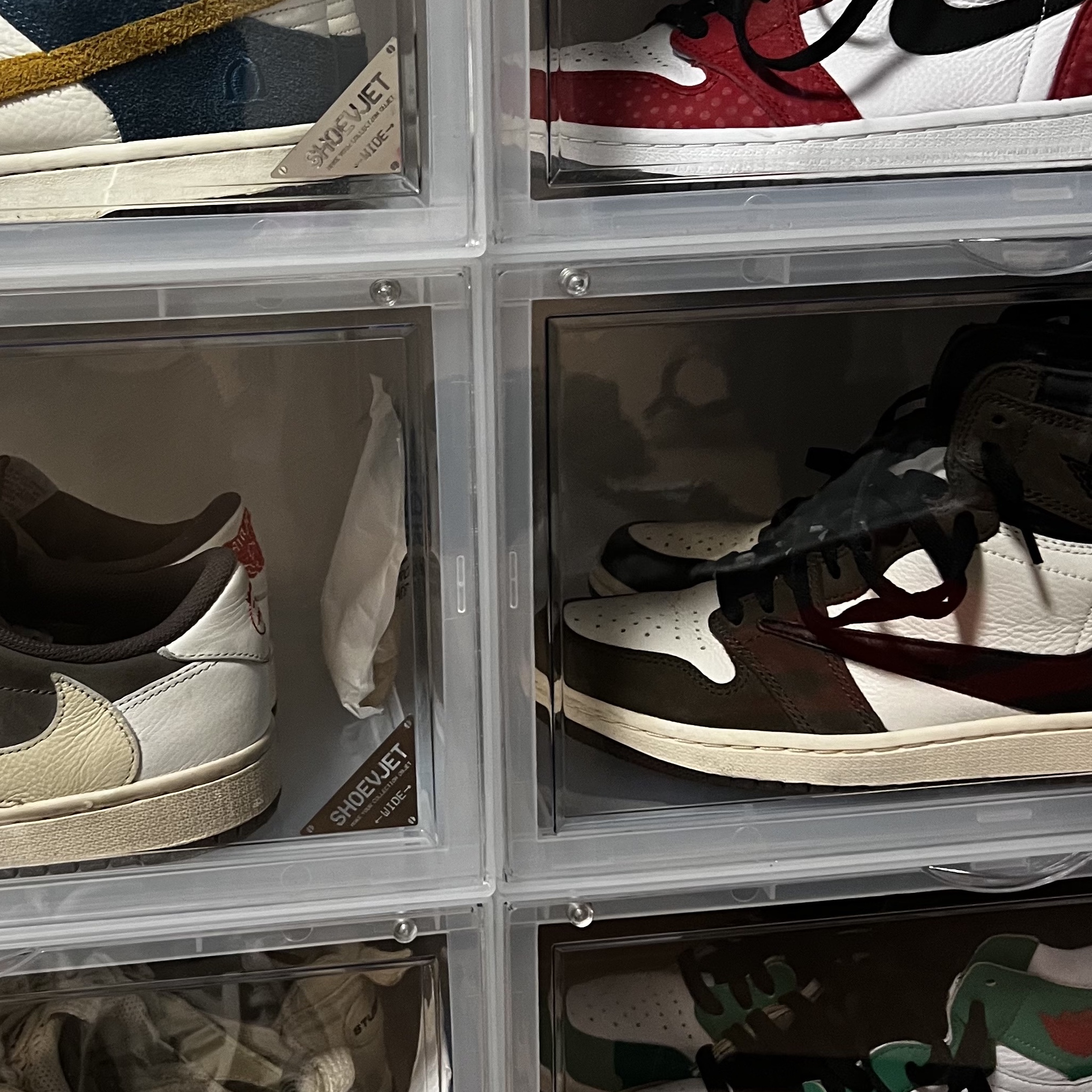 Jordan 1 x Travis Scott Retro High OG SP Mocha, (W) Jordan 1 Retro High OG Lucky Green 착용 스타일