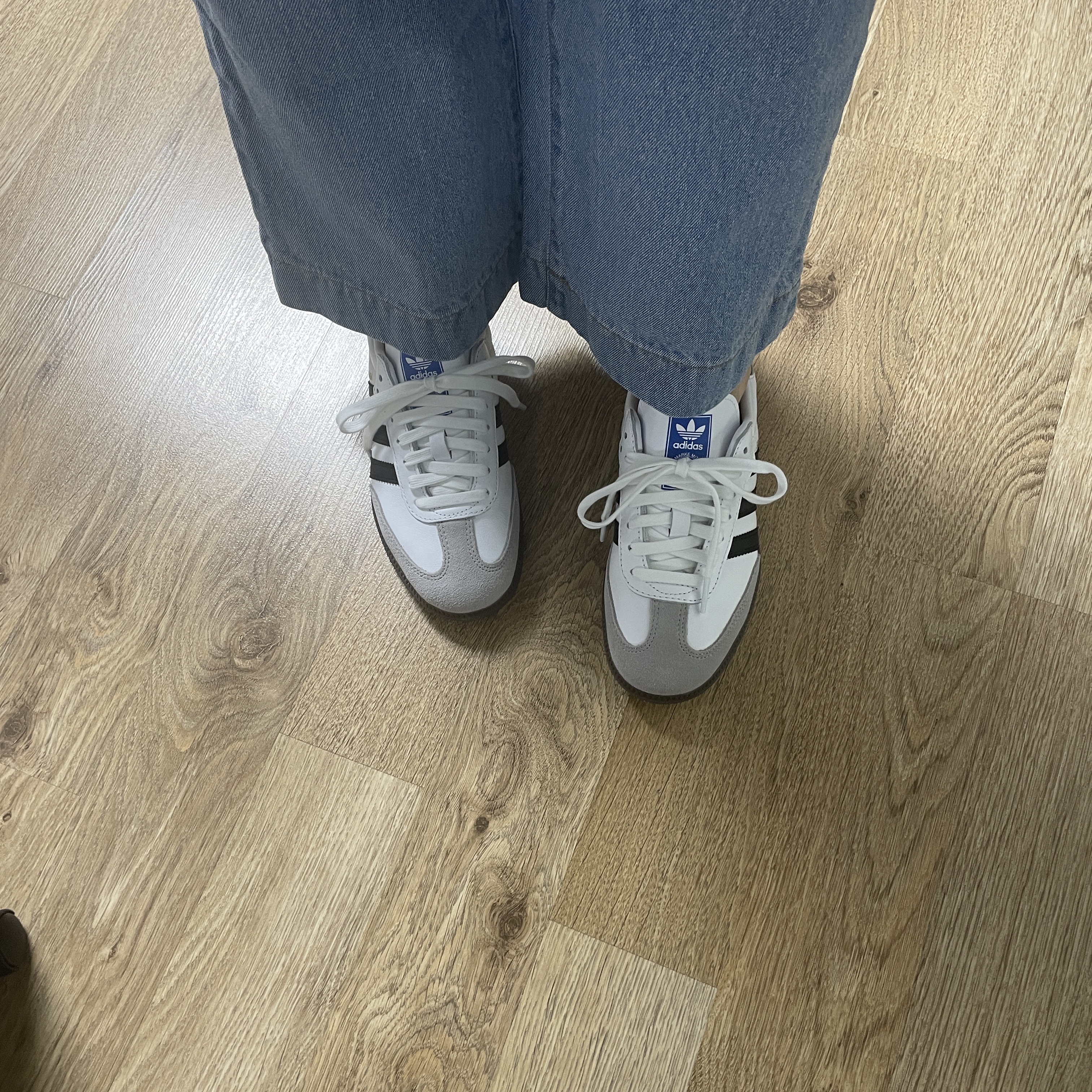 Adidas Samba OG Cloud White 착용 스타일 - 3