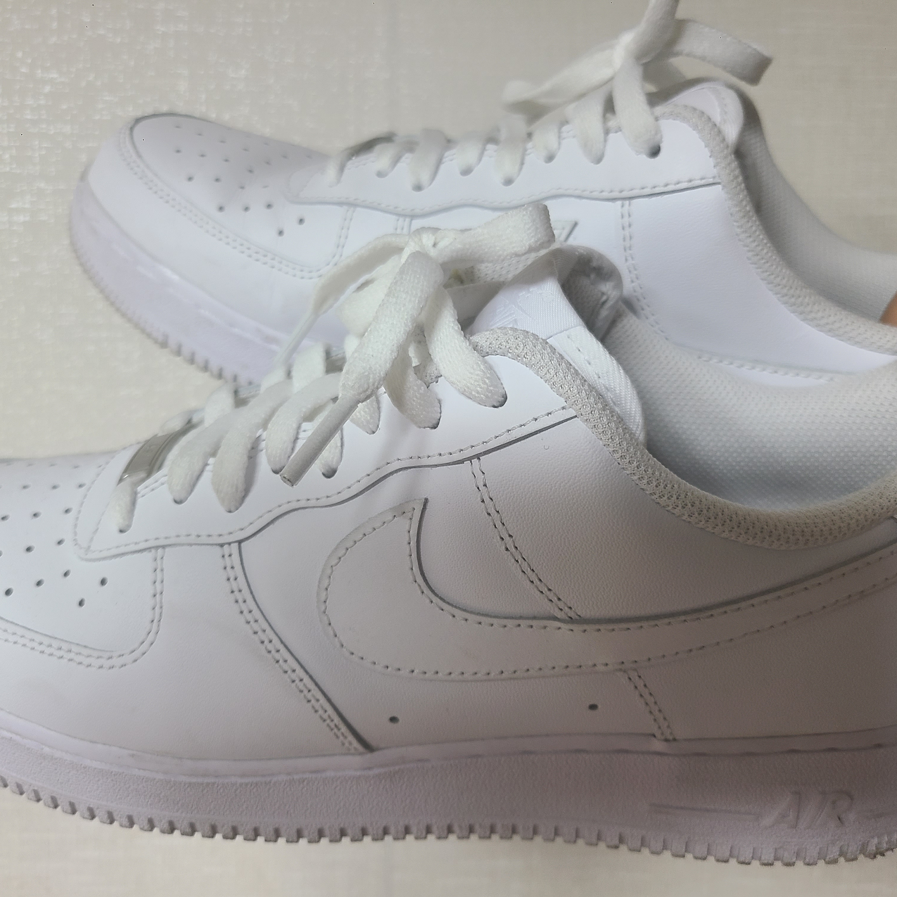 Nike Air Force 1 '07 Low White 착용 스타일
