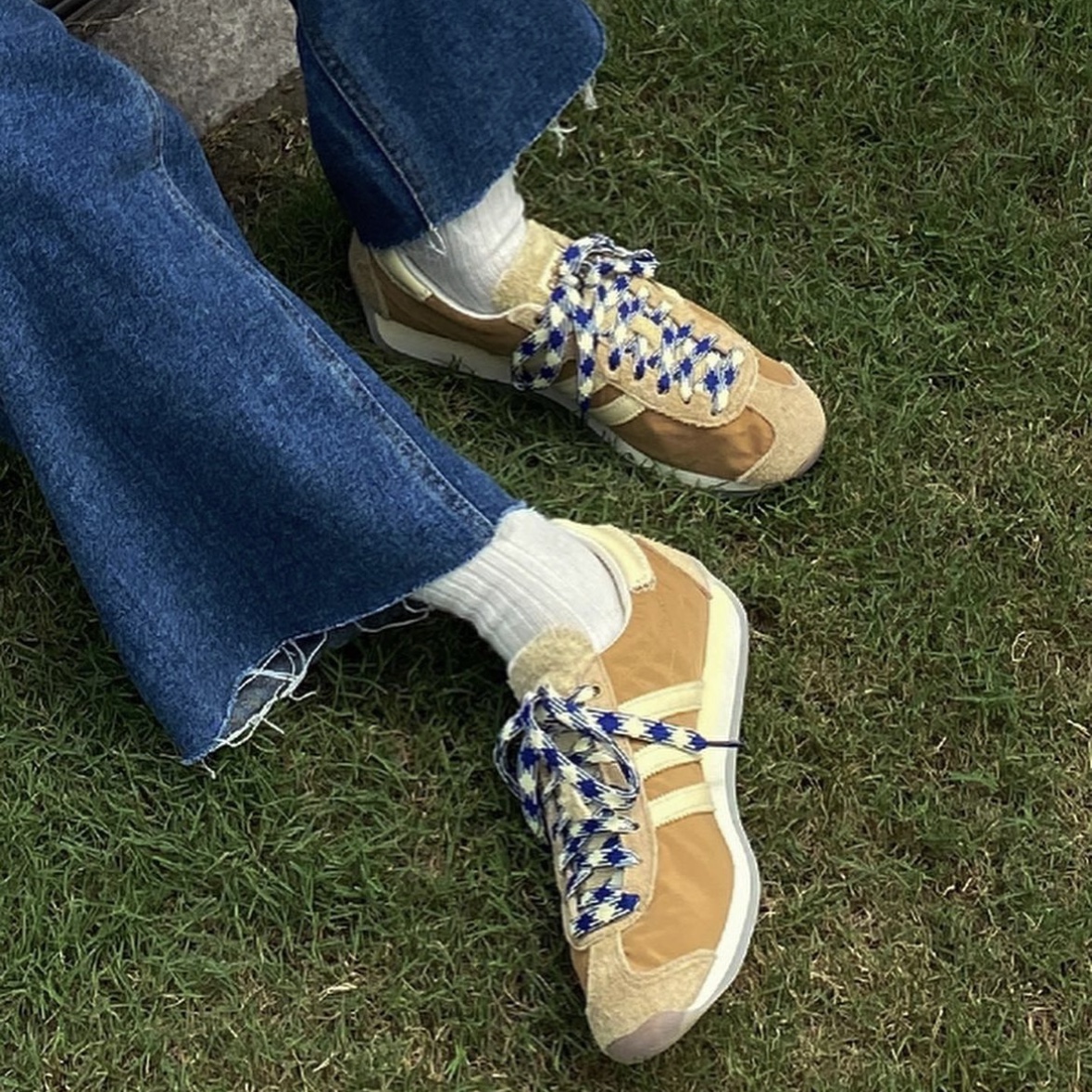 Adidas x Wales Bonner Country Mesa 착용 스타일