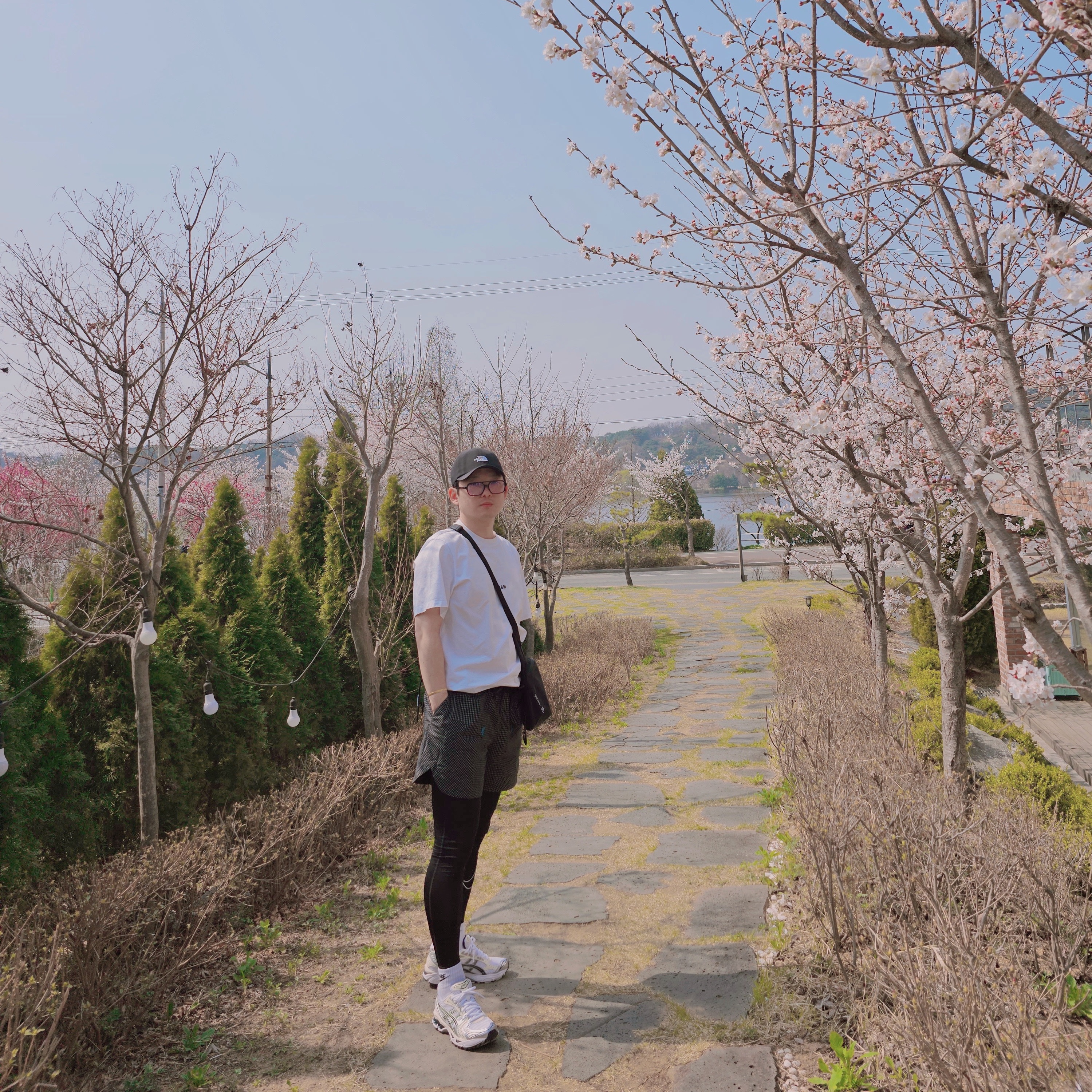 (W) Asics Gel-Kayano 14 White Midnight, Nike x Off-White NRG Woven Shorts Black - Asia 착용 스타일