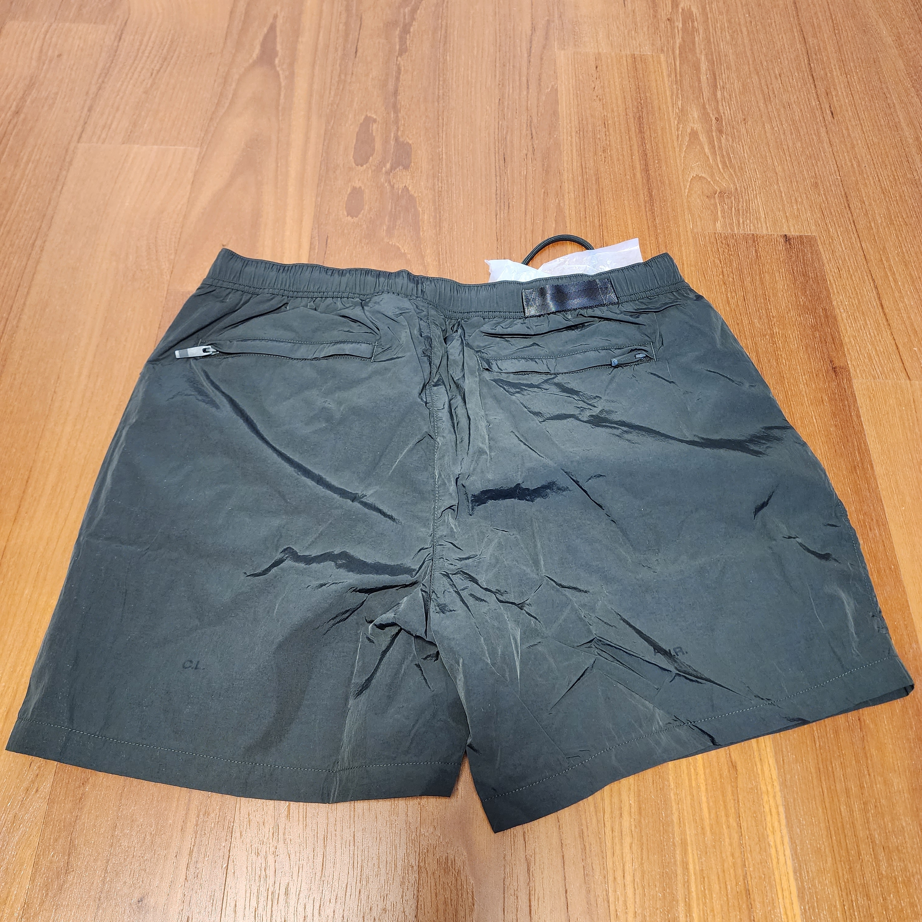 Nike x Drake Nocta Shorts Sequoia (DR2628-355) 착용 스타일 - 2