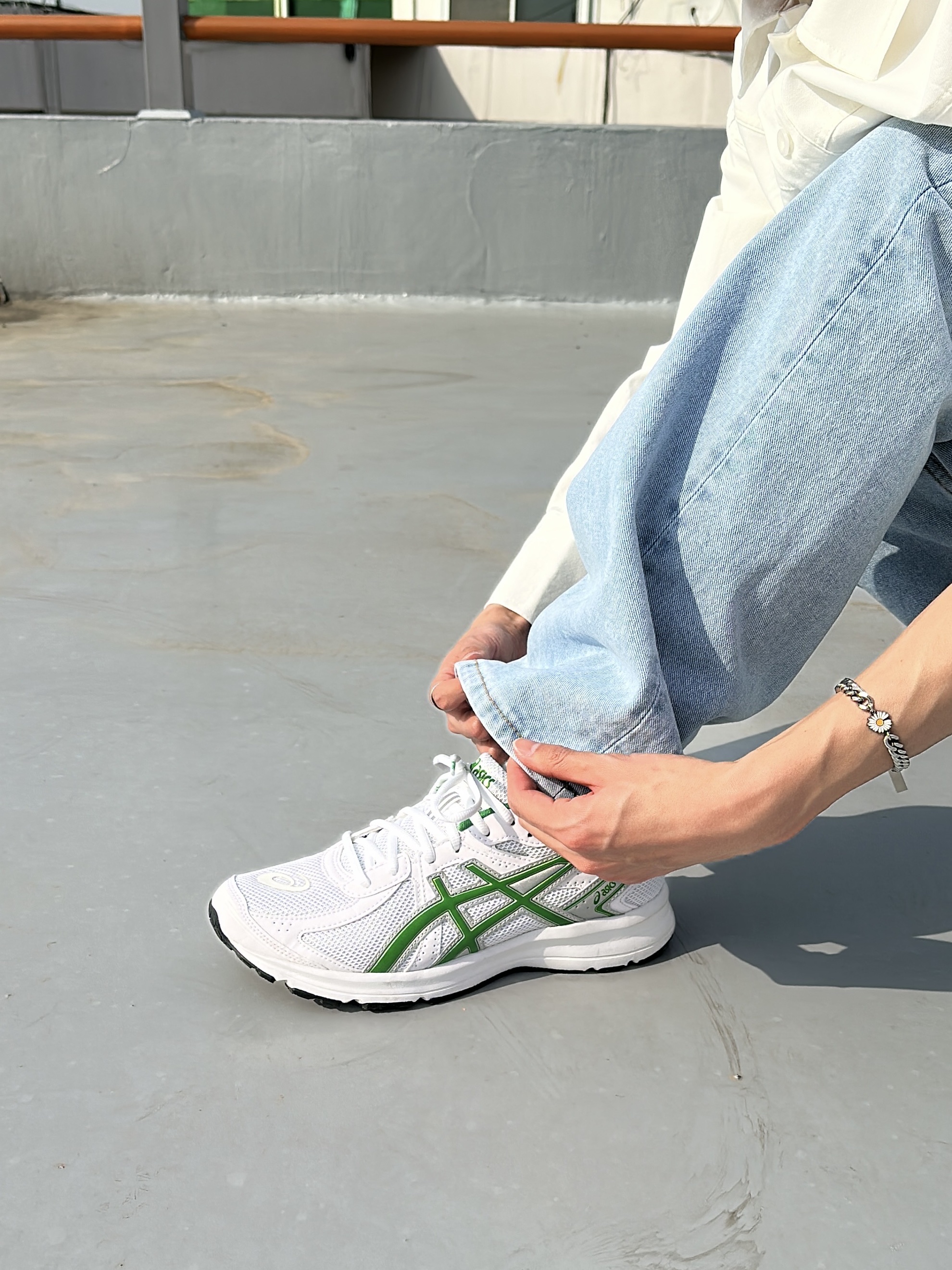 Asics Jog 100 S White Green - 2E Wide 착용 스타일 - 2