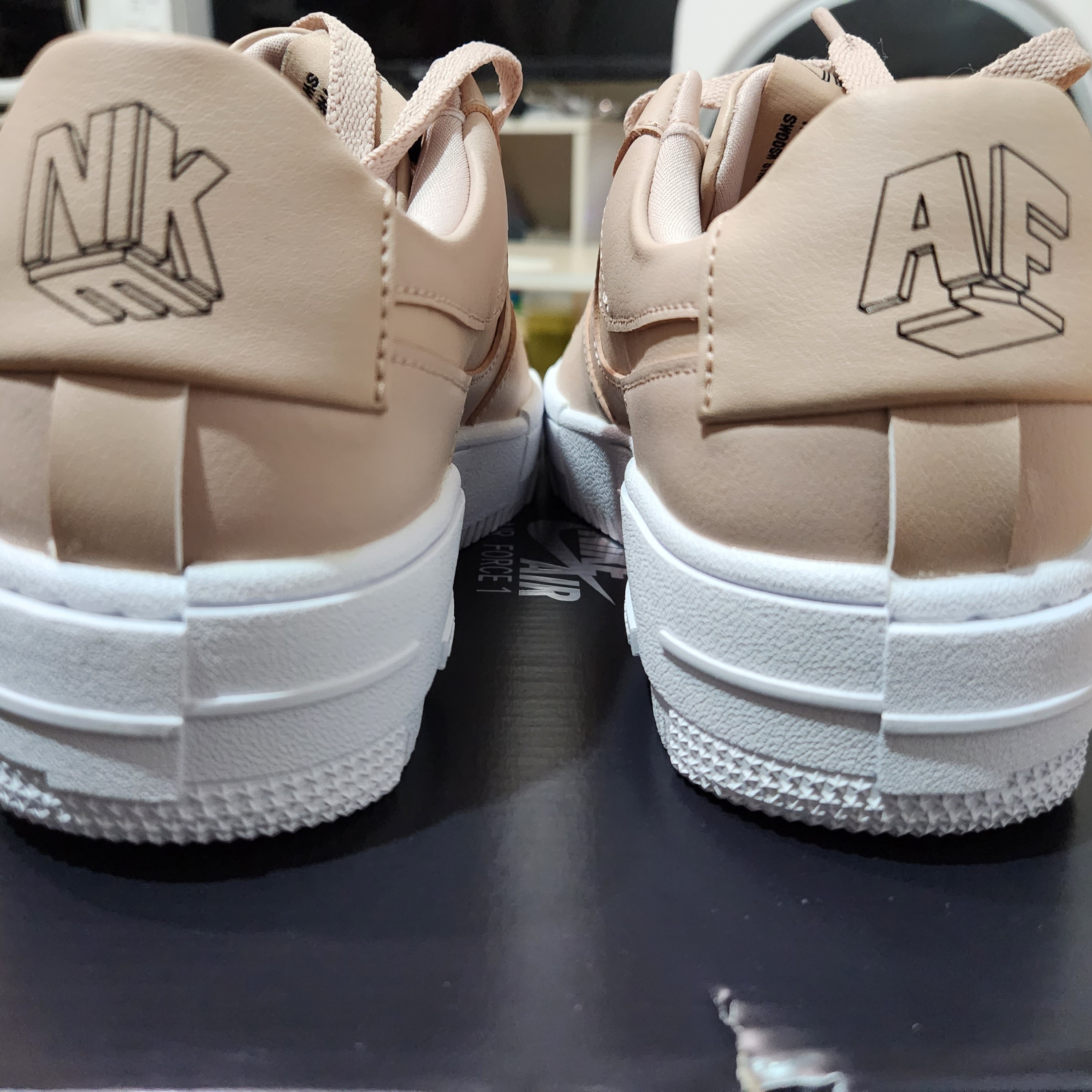 (W) Nike Air Force 1 Pixel Particle Beige 착용 스타일 - 3