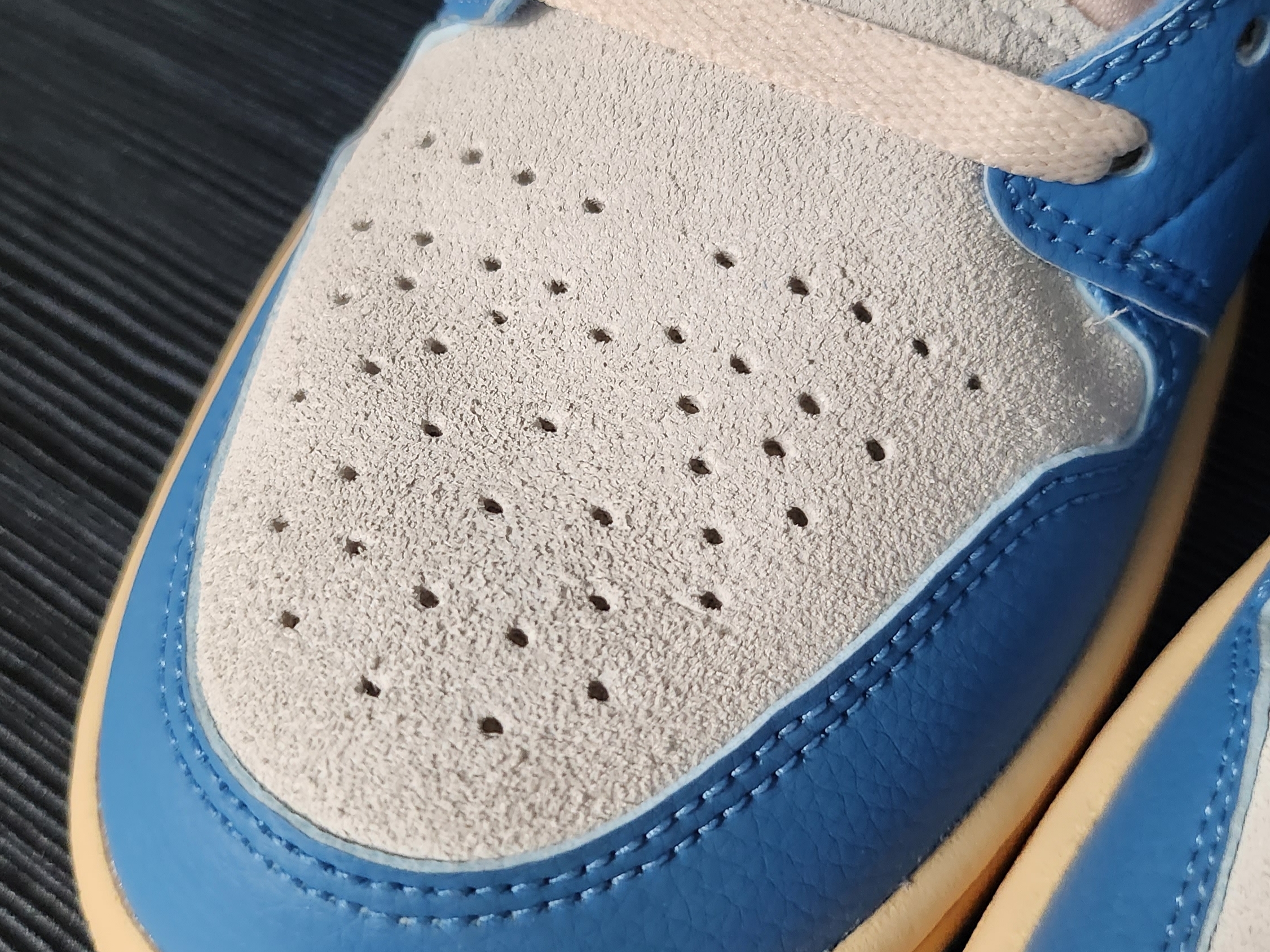 Jordan 1 Low SE Tokyo 96 착용 스타일 - 3