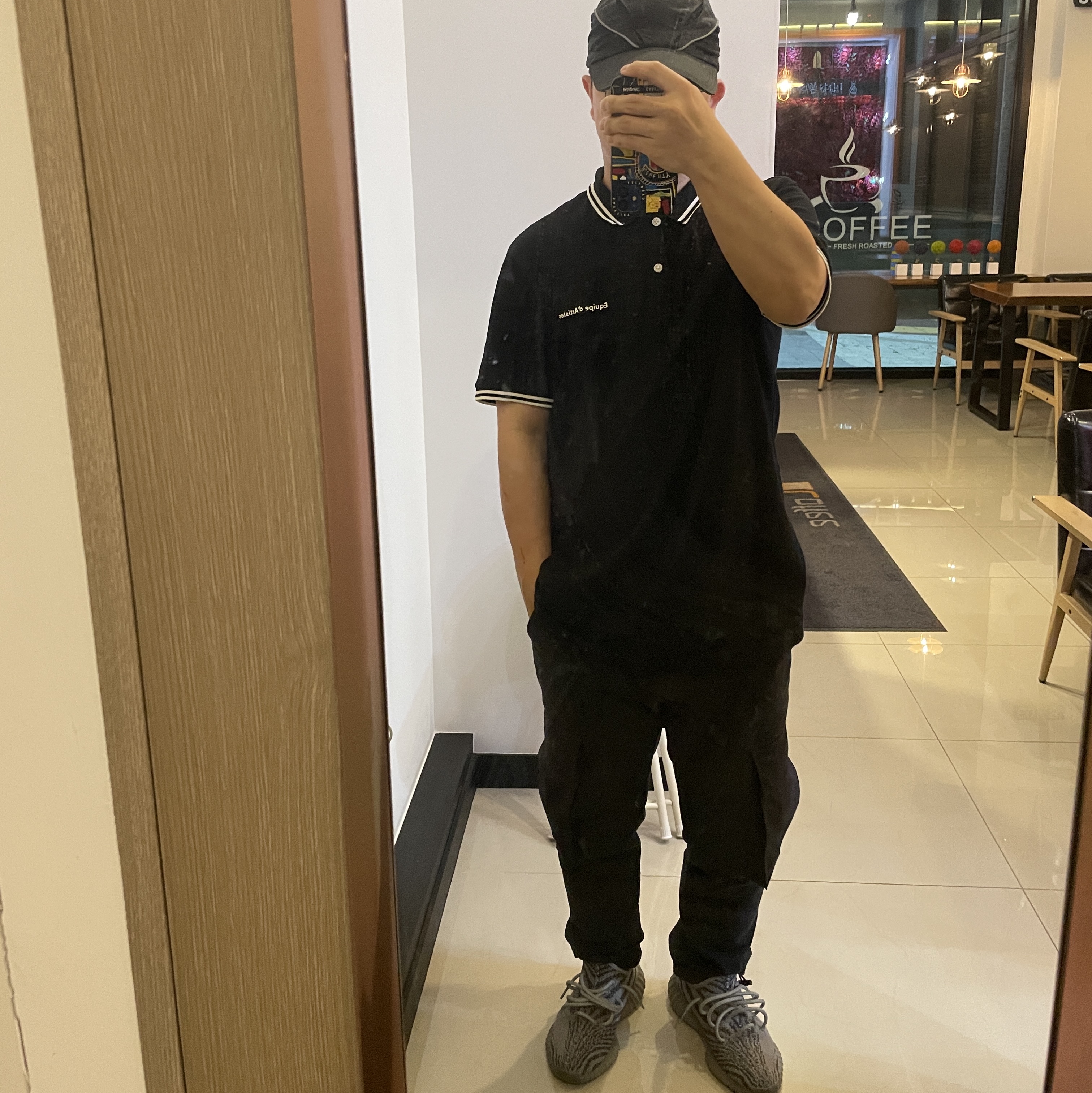 Adidas Yeezy Boost 350 V2 Beluga 2.0 착용 스타일
