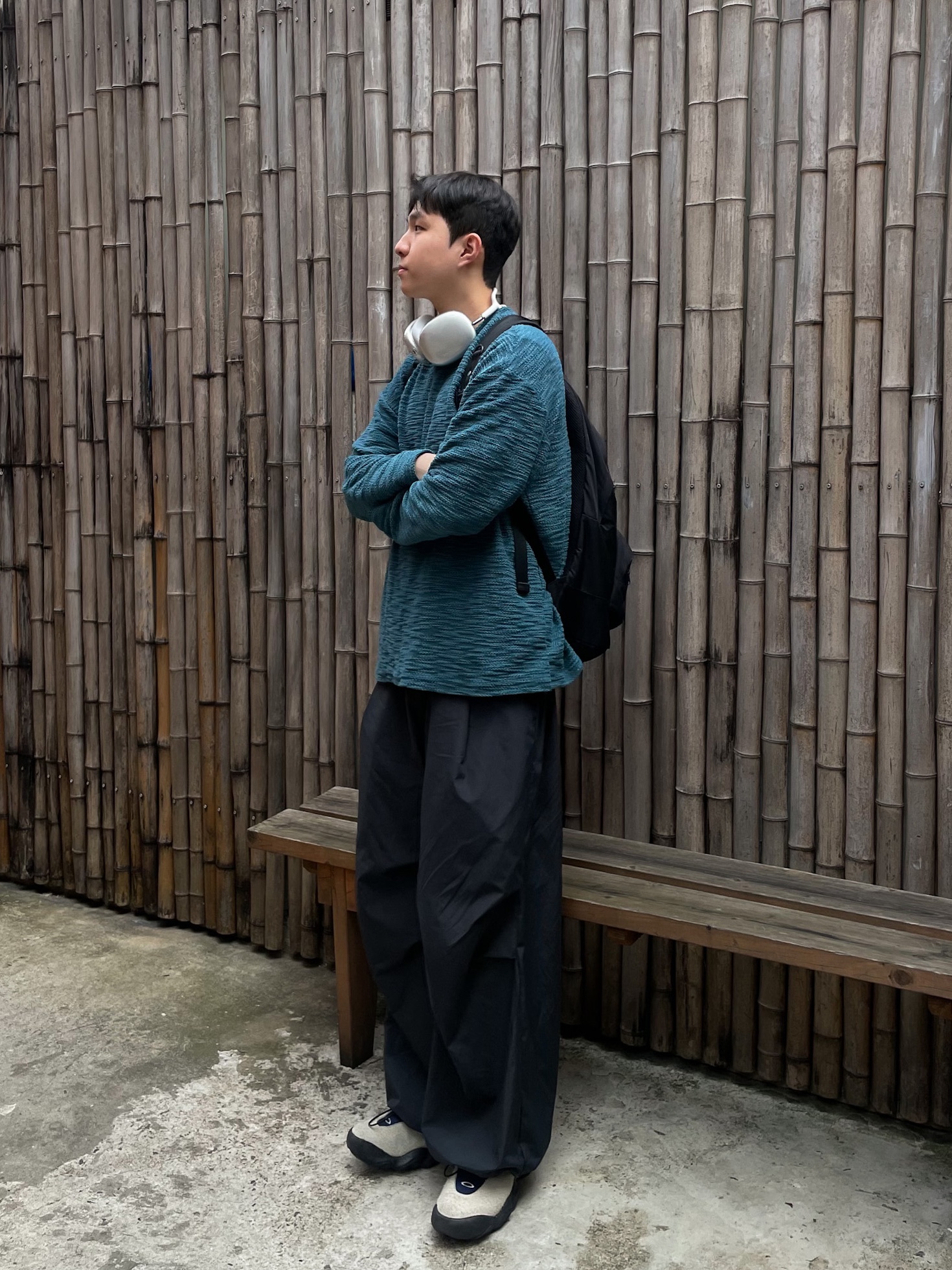 Oakley Factory Team x Brain Dead Flesh Sandal Sand Blue, Apple AirPods Max Lightning Silver (Korean Ver.) 착용 스타일 - 1