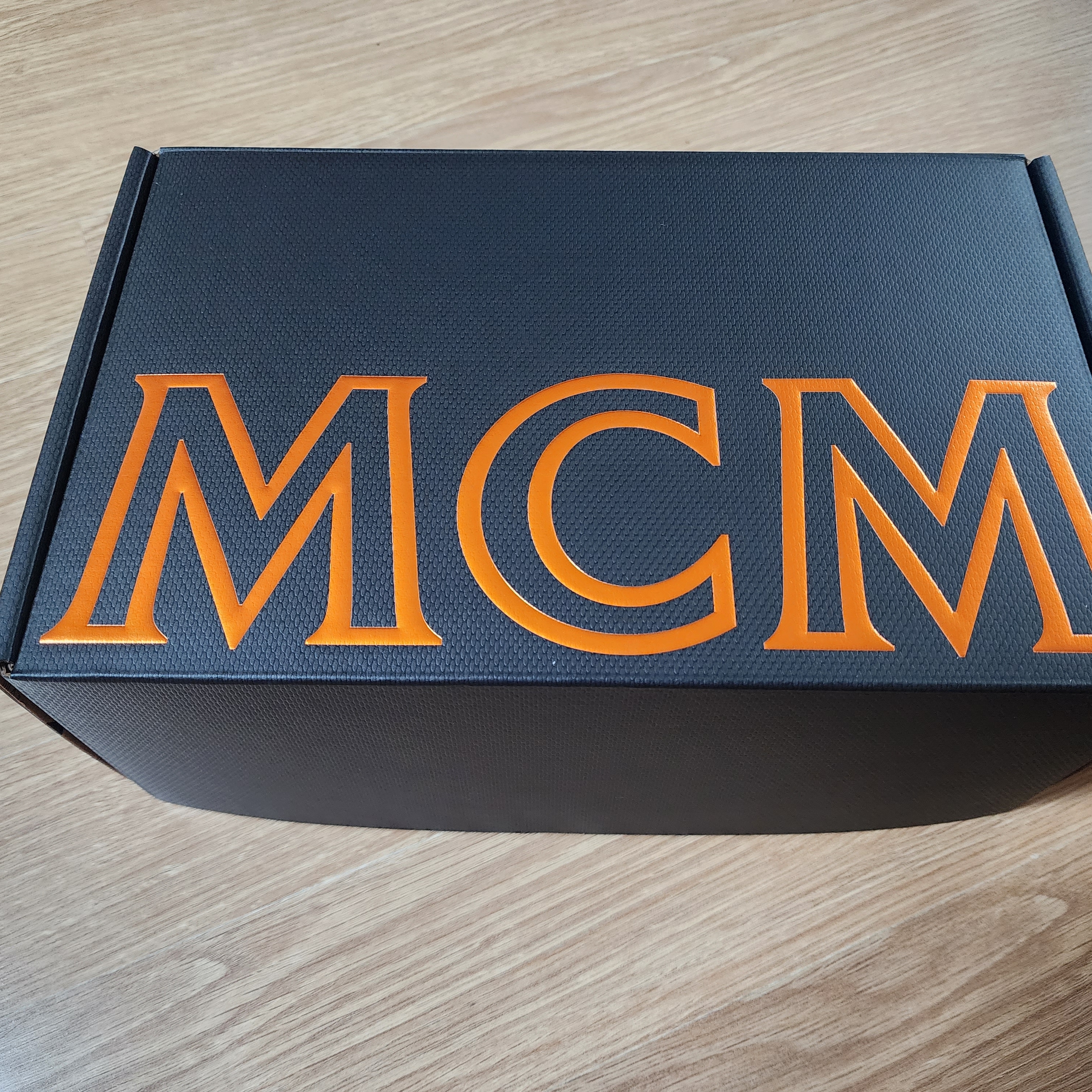 Thug Club x MCM Tribal Leather Cap Denim 착용 스타일 - 2