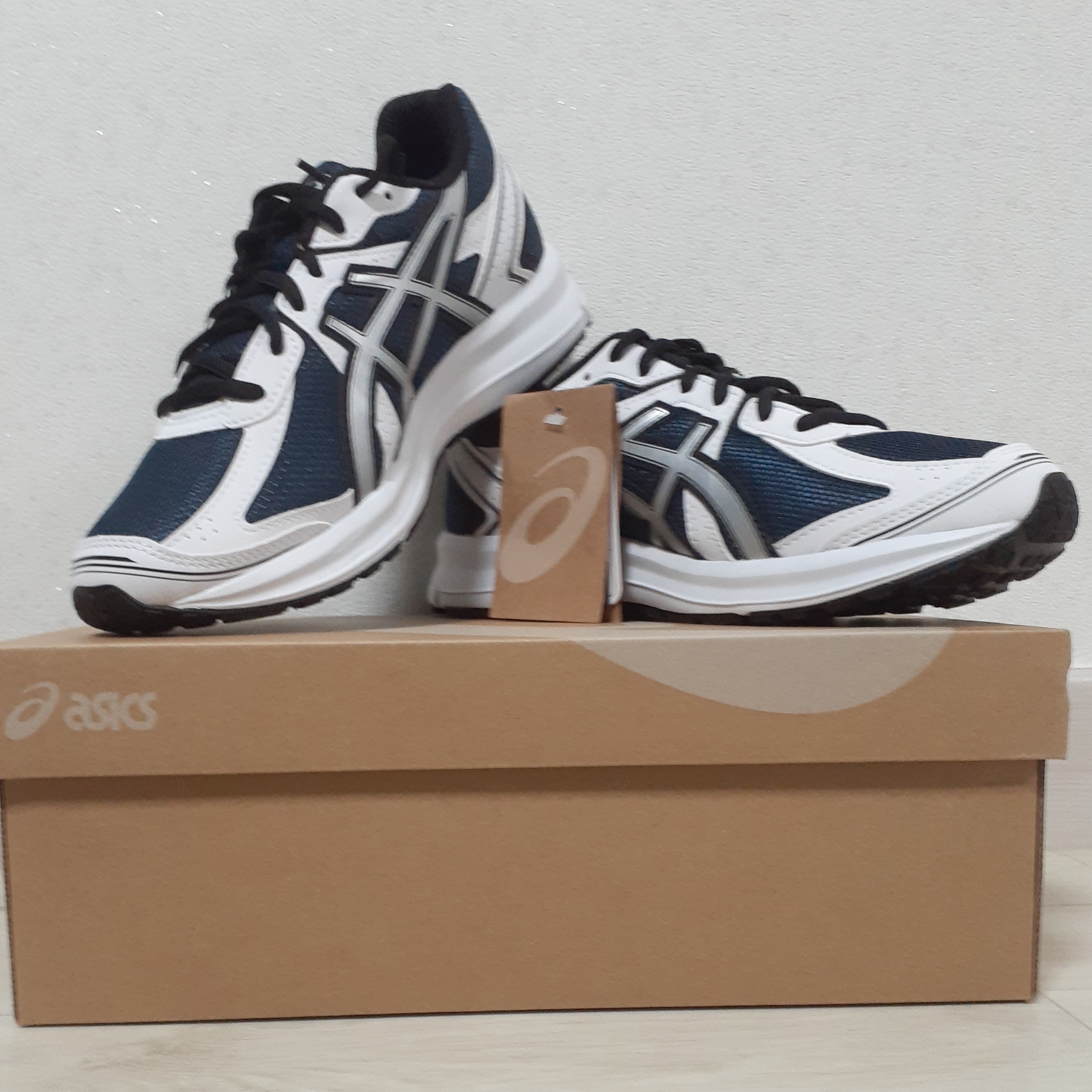 Asics Jog 100 S Navy Pure Silver - 2E Wide 착용 스타일 - 1