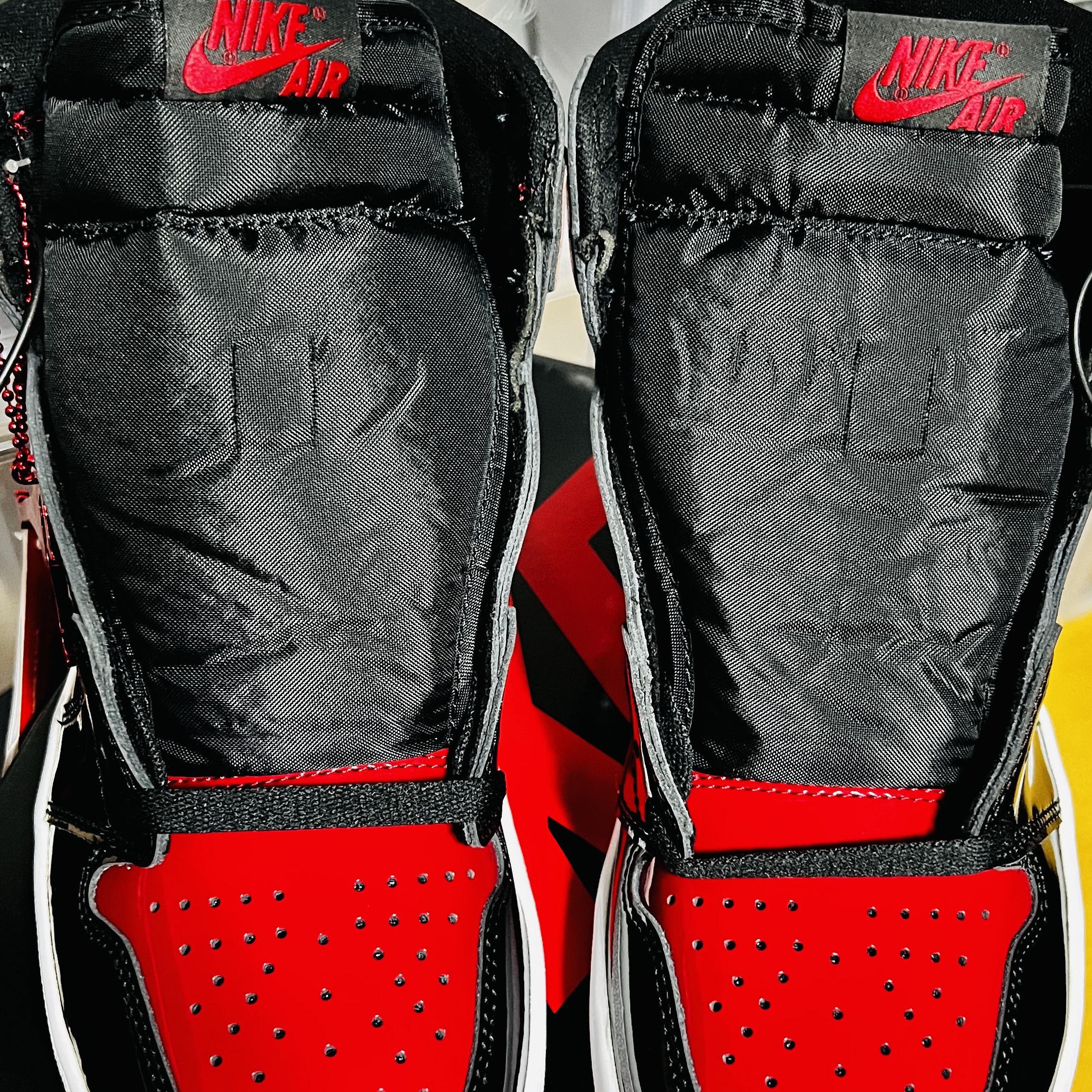 Jordan 1 Retro High OG Patent Bred 착용 스타일 - 1