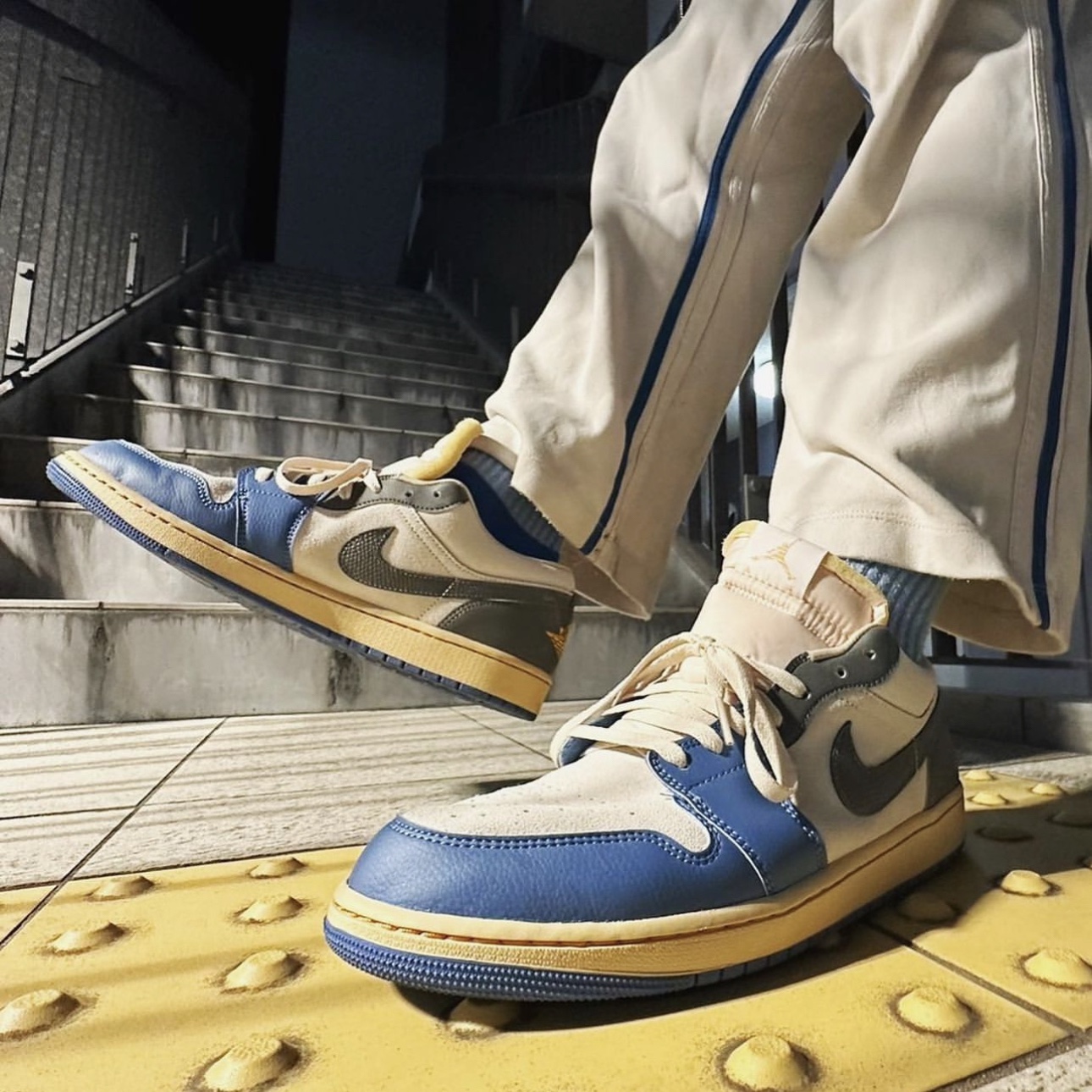 Jordan 1 Low SE Tokyo 96 착용 스타일 - 3