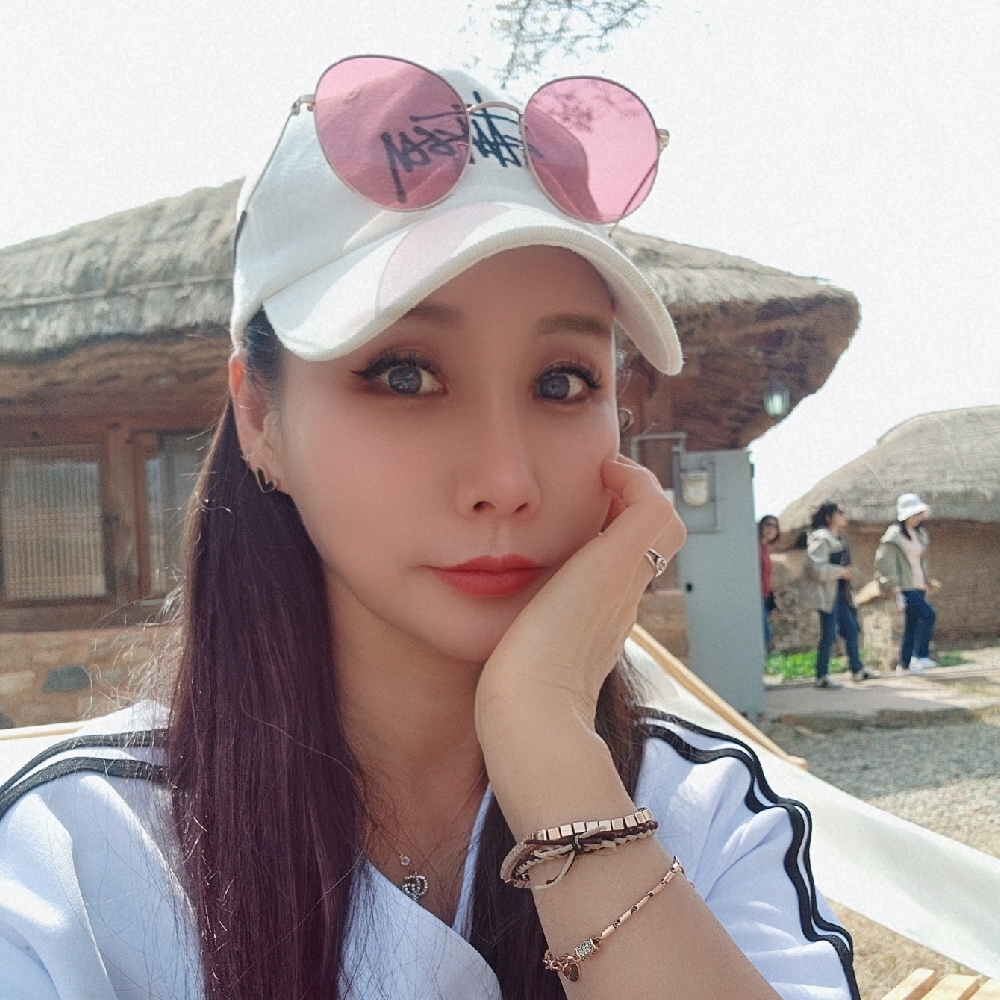 KREAM 프로필 이미지