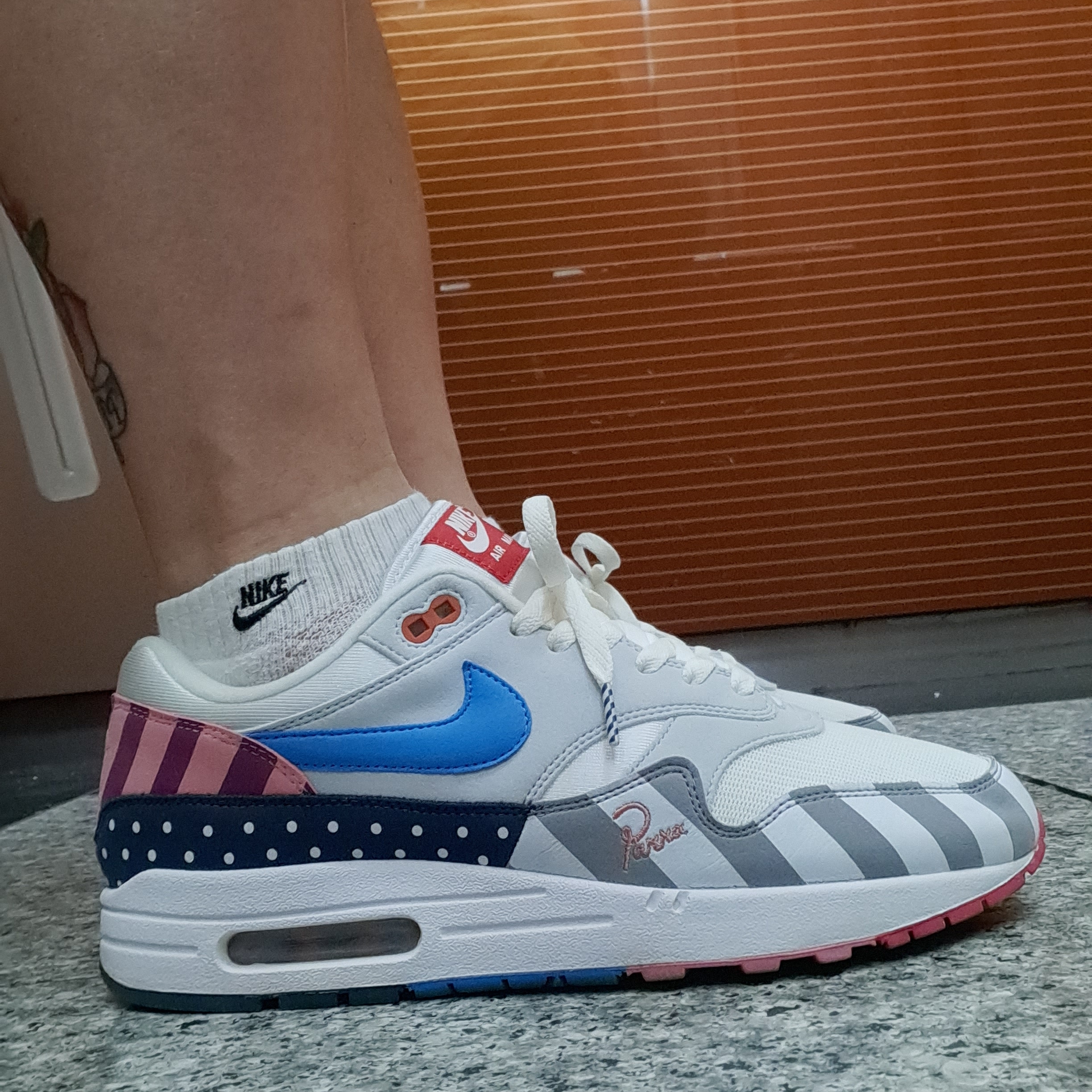 Nike x Off-White Dunk Low University Gold Midnight Navy, Nike x Parra Air Max 1 2018 착용 스타일 - 4
