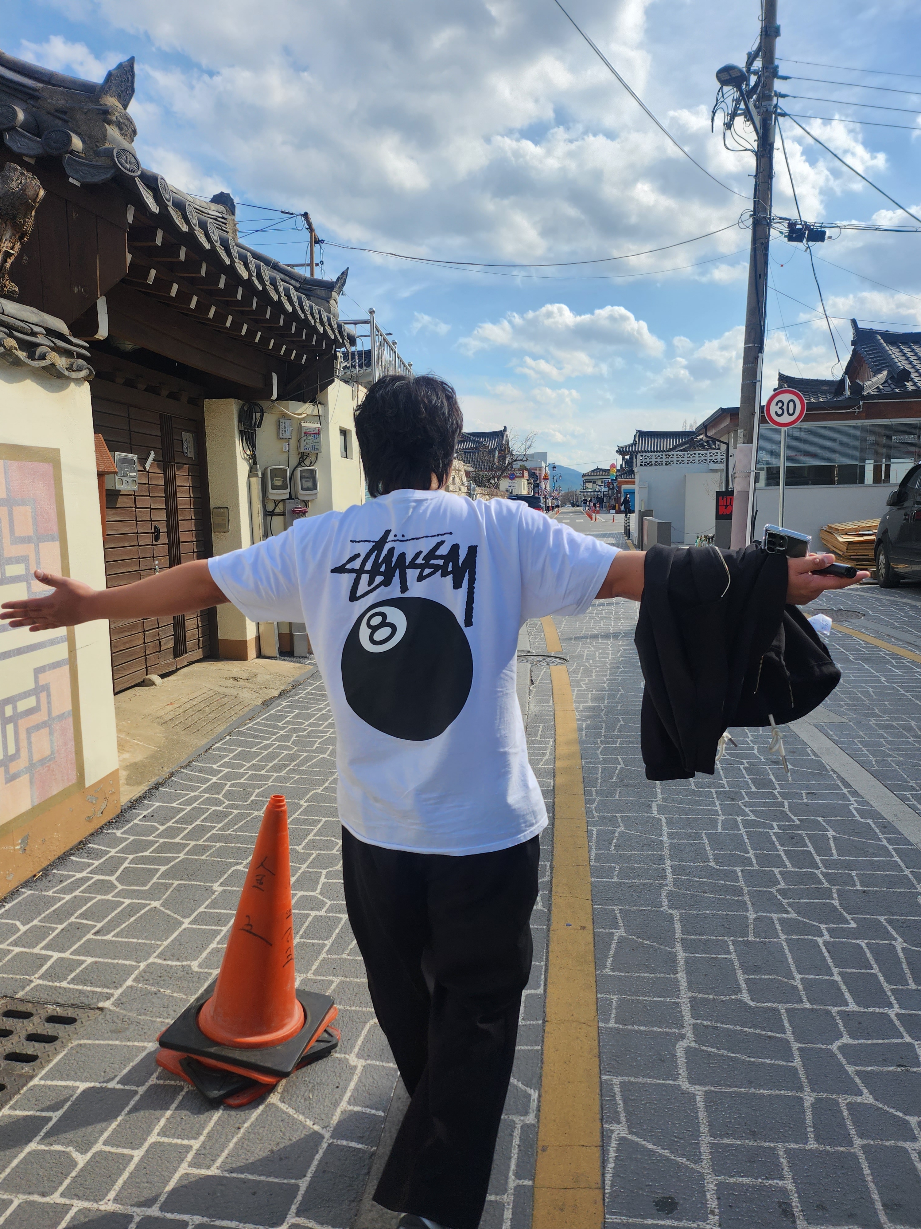 Stussy 8 Ball T-Shirt White - 22SS, Puma x AMI Wide Pants Ginger Root 착용 스타일