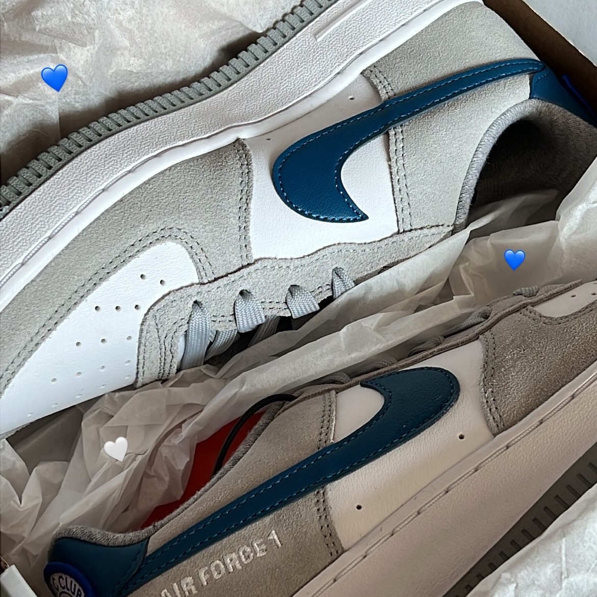 (GS) Nike Air Force 1 LV8 Athletic Club Light Smoke Grey Marina 착용 스타일 - 1