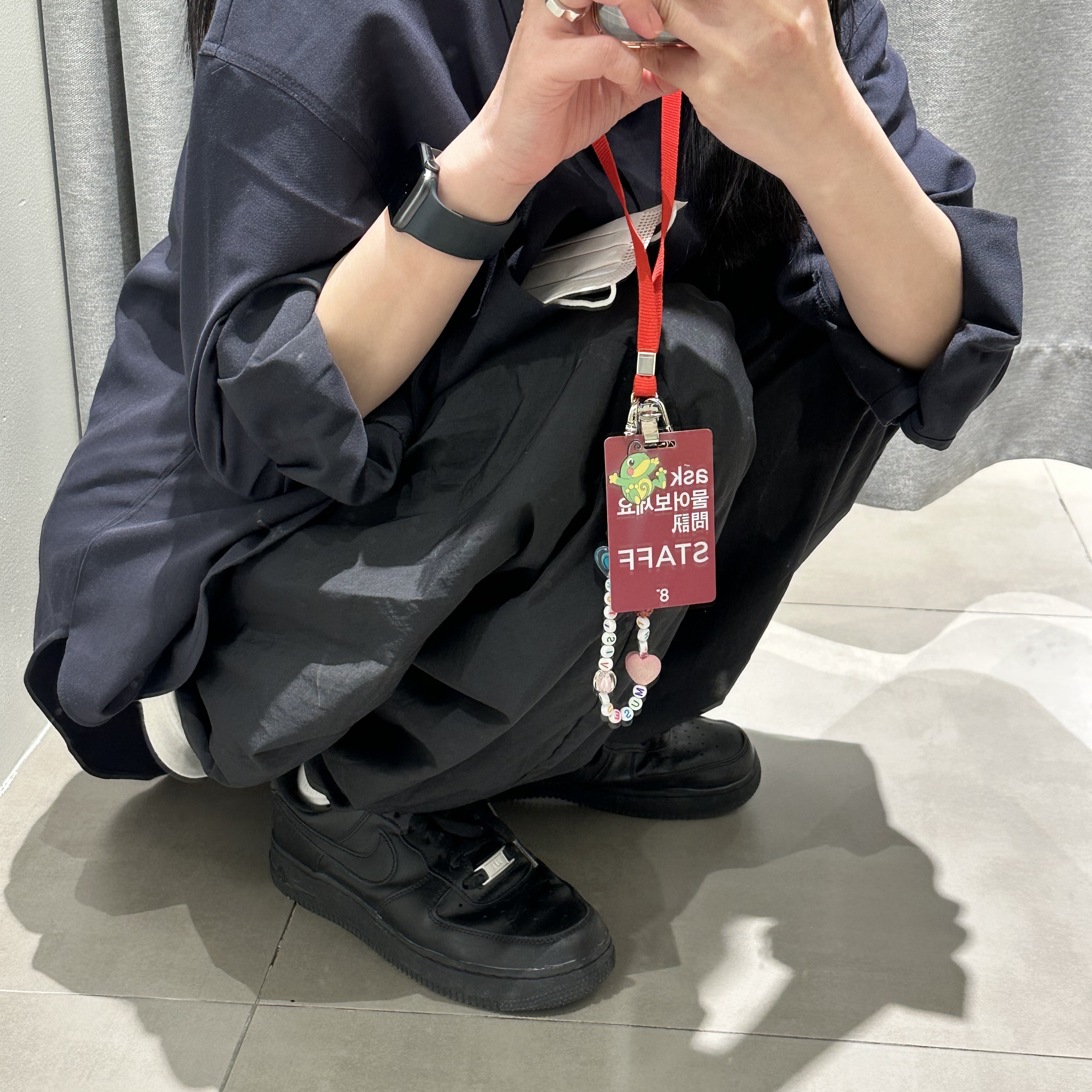 (W) Nike Air Force 1 '07 Low Triple Black 착용 스타일