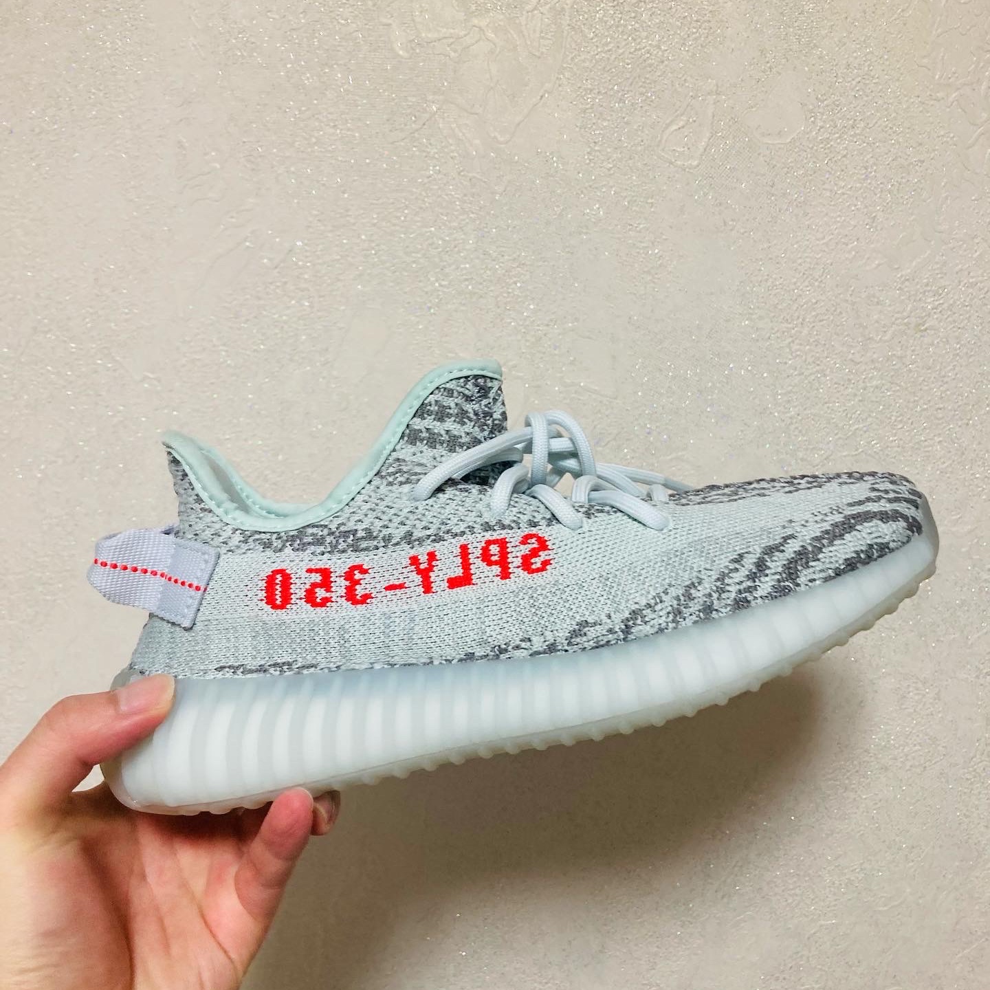 Adidas Yeezy Boost 350 V2 Blue Tint 2017 착용 스타일