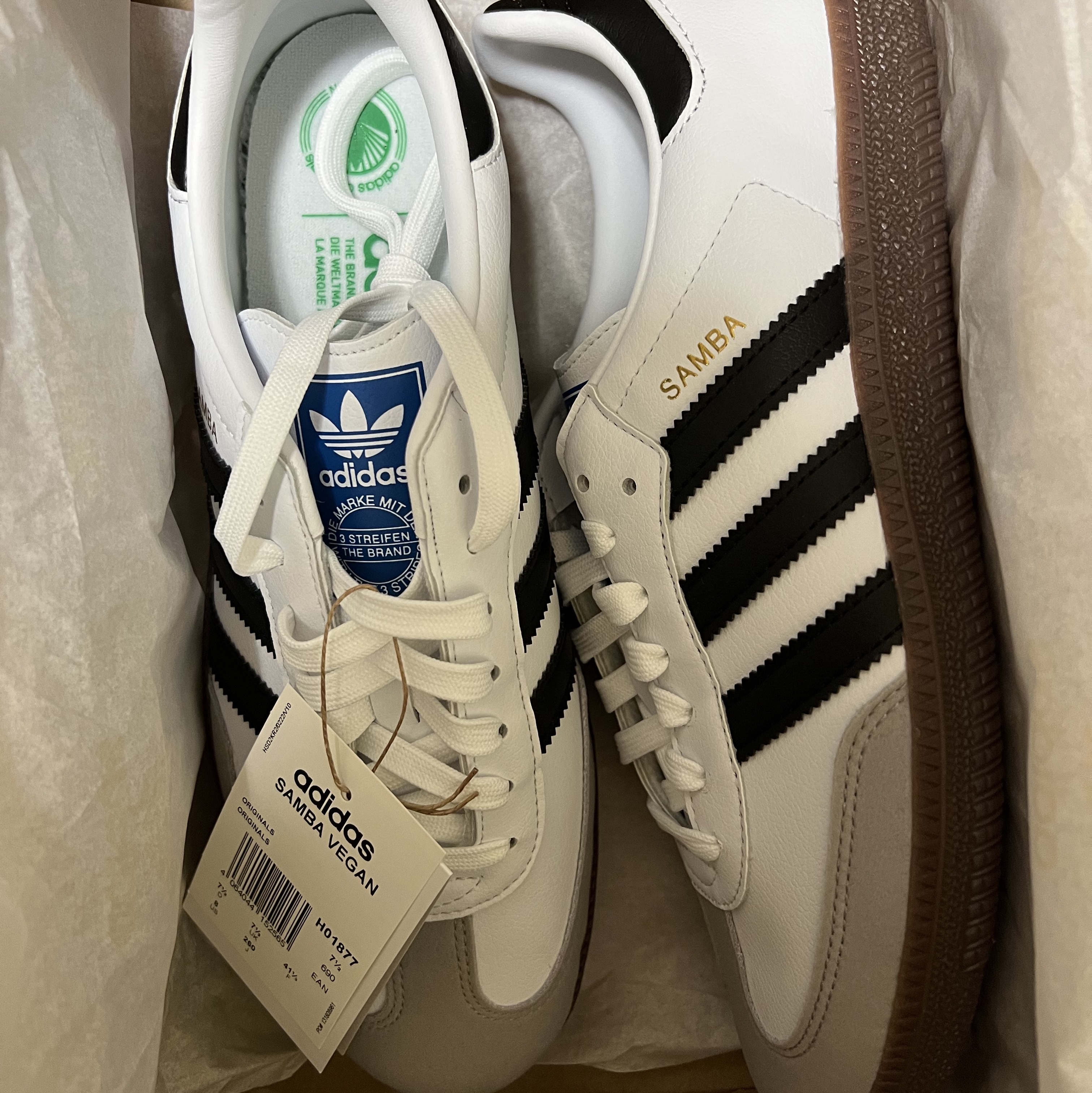 Adidas Samba Vegan White Black 착용 스타일