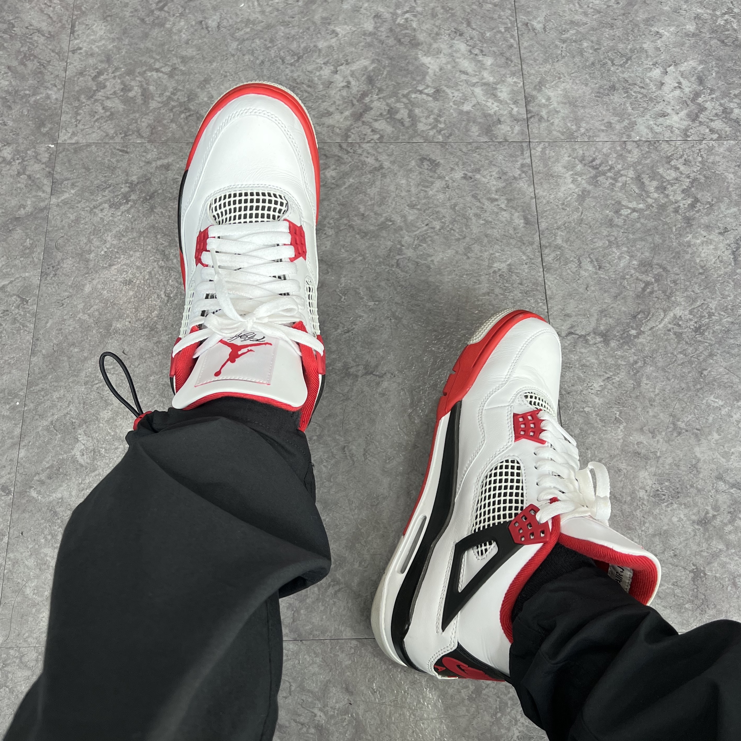 Jordan 4 Retro OG Fire Red 2020 착용 스타일