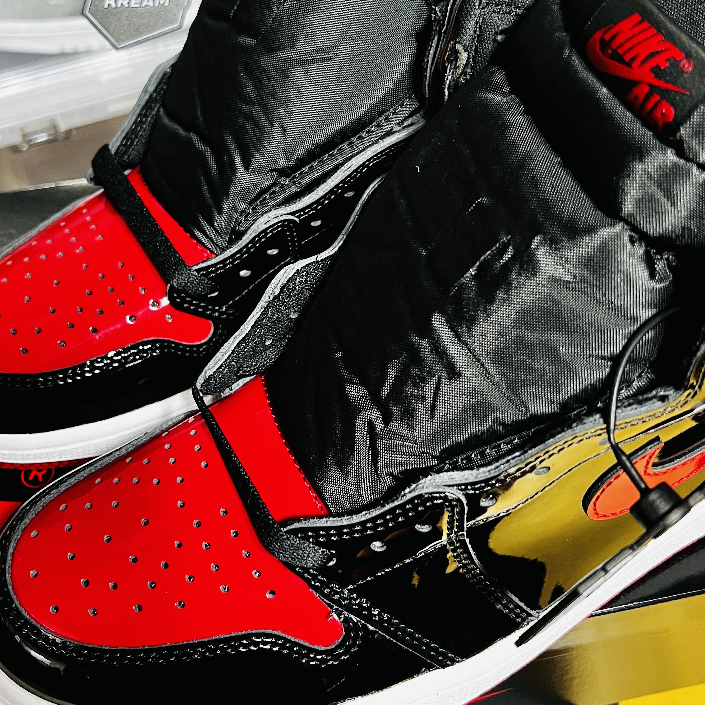 Jordan 1 Retro High OG Patent Bred 착용 스타일 - 2