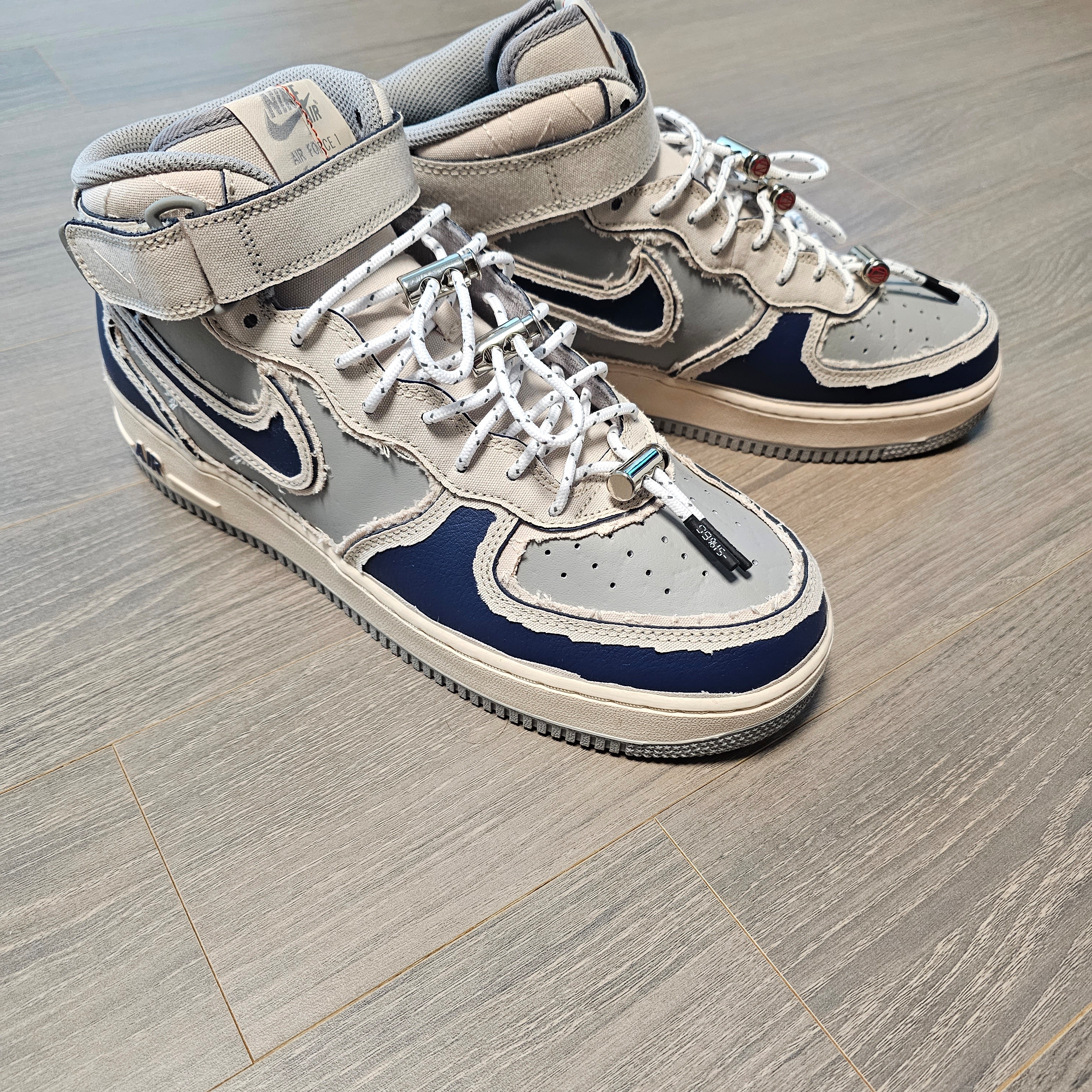 Nike Air Force 1 Mid '07 Pearl White 착용 스타일 - 1