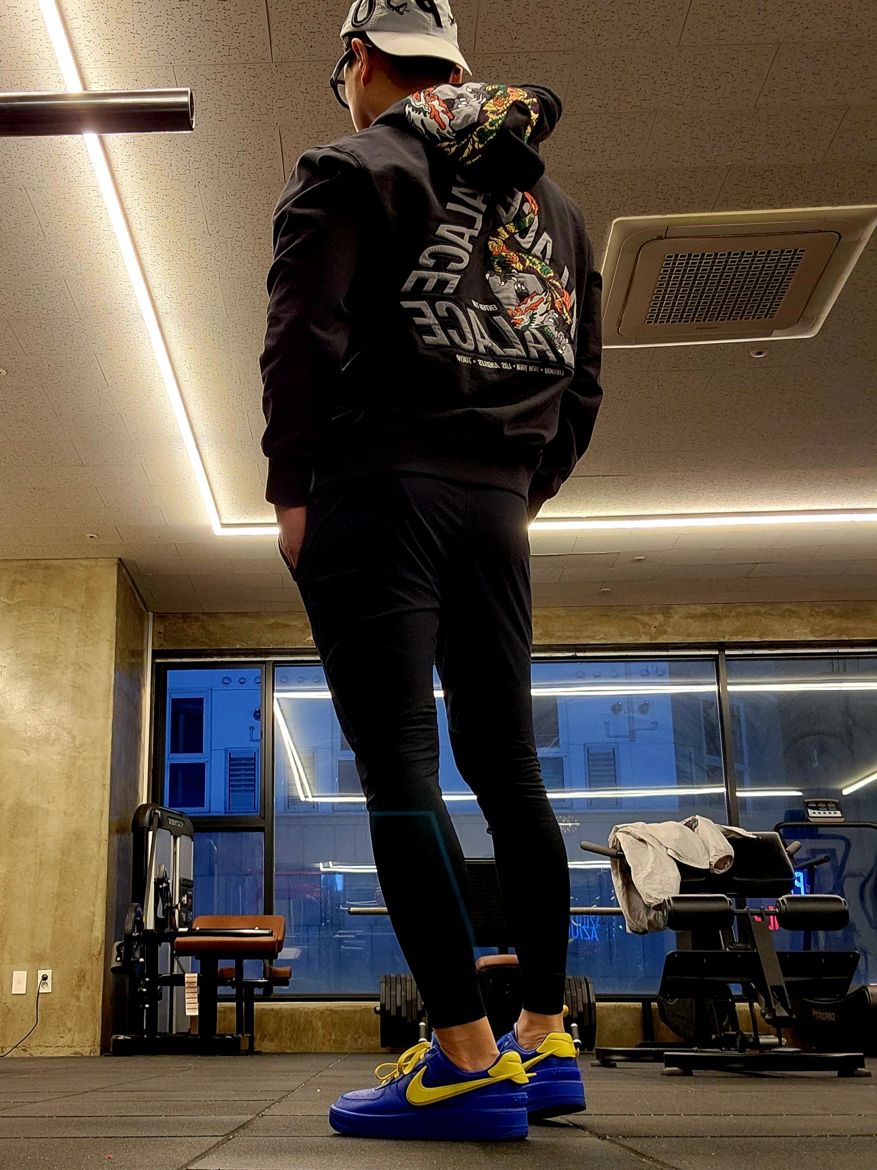 Palace Dragon P-3 Hood Black - 22FW, Nike x Ambush Air Force 1 Low SP Game Royal and Vivid Sulfur 착용 스타일 - 2