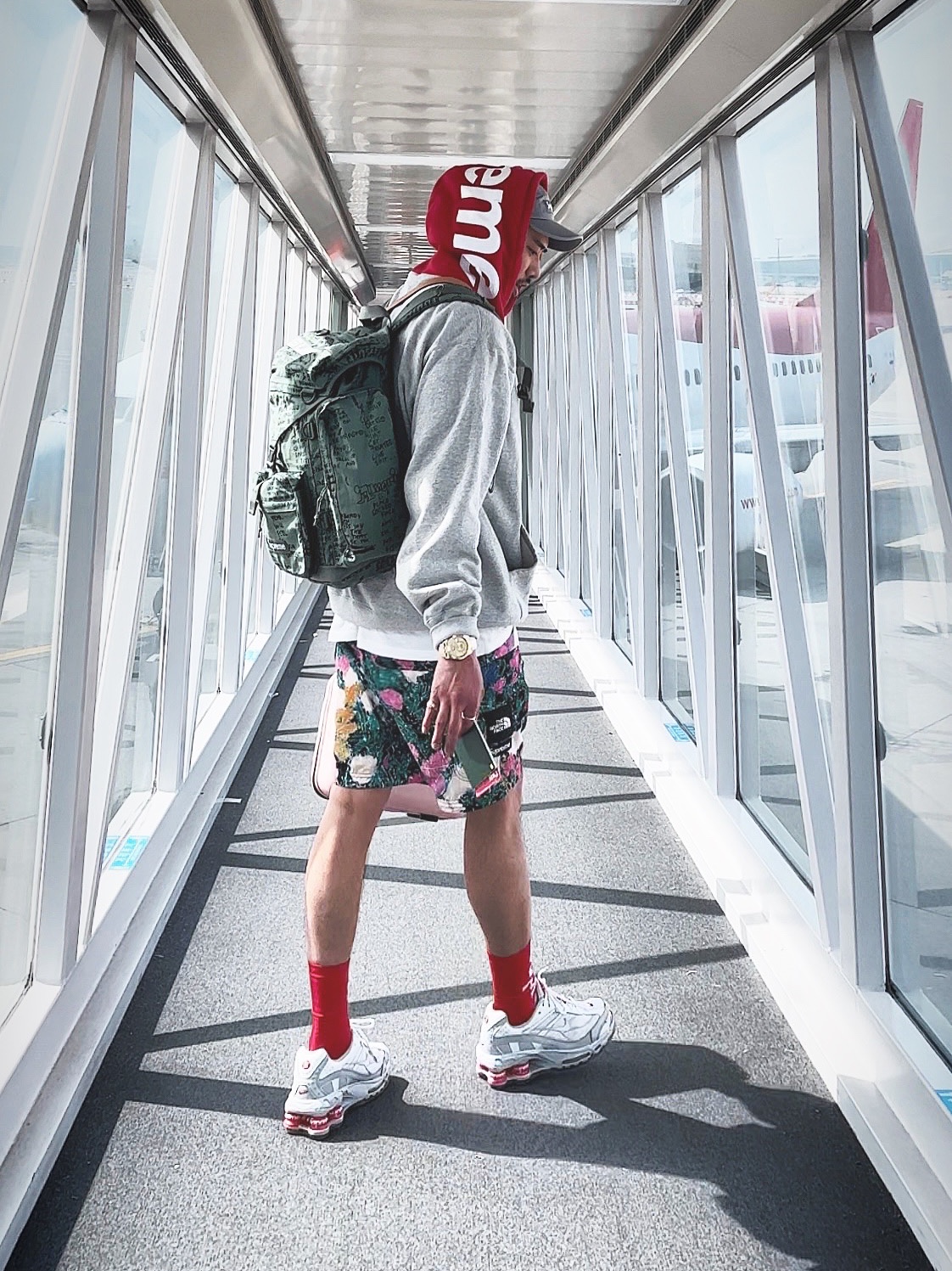 Rolex Sky-Dweller 42mm 326933 Champagne Jubilee, Supreme Field Backpack Olive Gonz - 23SS 착용 스타일 - 2