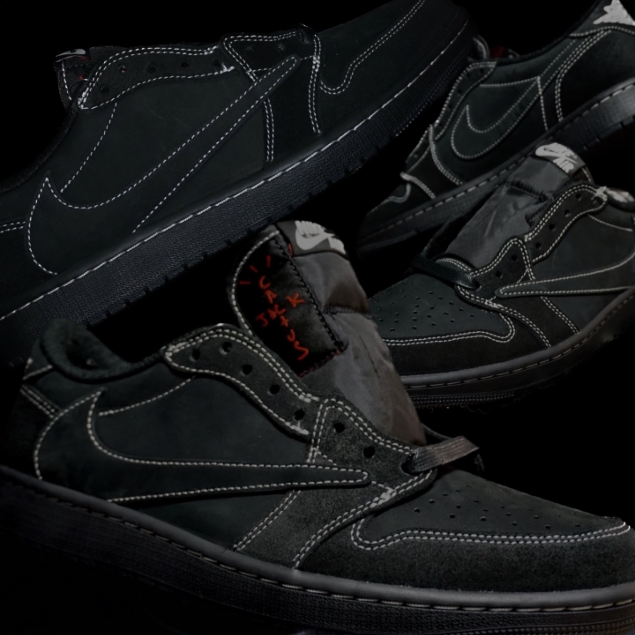 Jordan 1 x Travis Scott Retro Low OG SP Black Phantom 착용 스타일