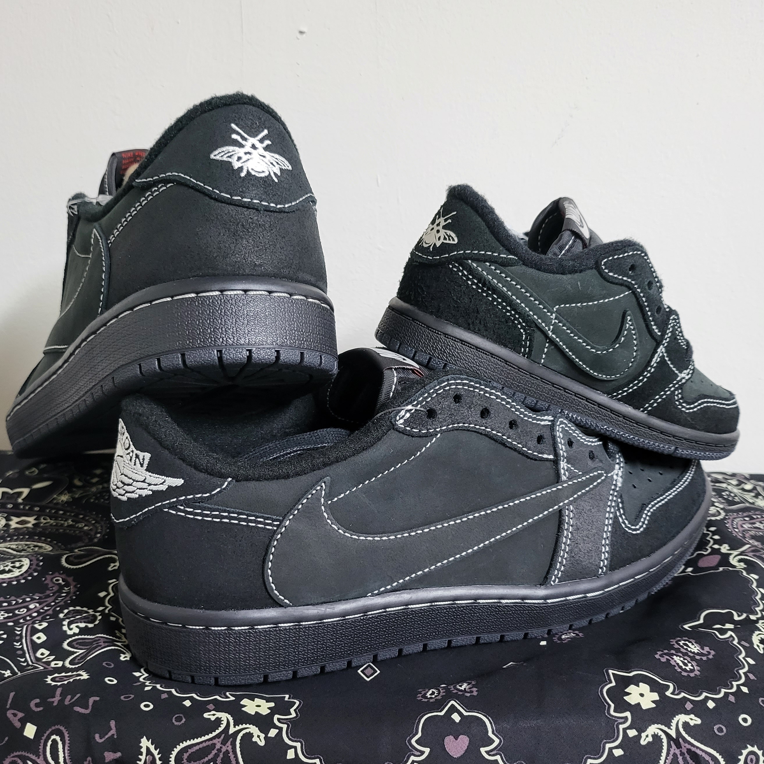 Jordan 1 x Travis Scott Retro Low OG SP Black Phantom, (TD) Jordan 1 x Travis Scott Retro Low OG SP Black Phantom 착용 스타일