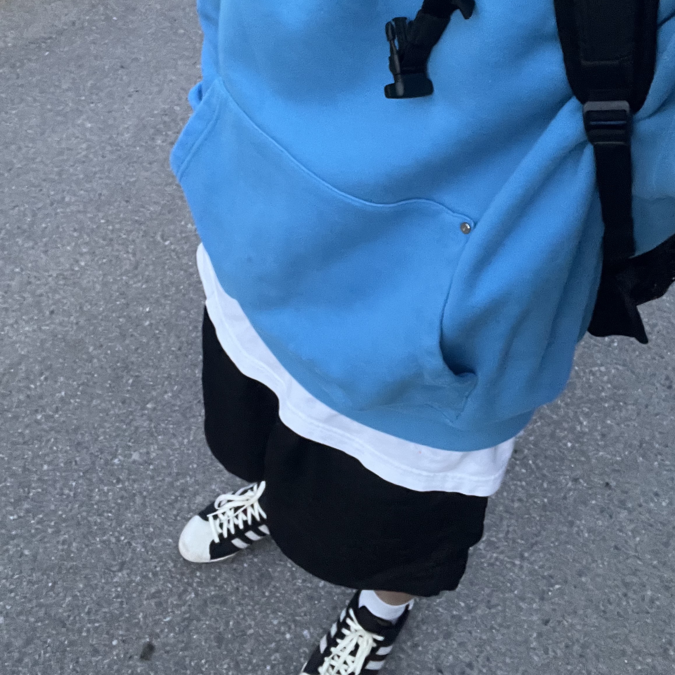 Adidas Superstar 82 Black White, Stussy Big Stock Water Shorts Black 착용 스타일
